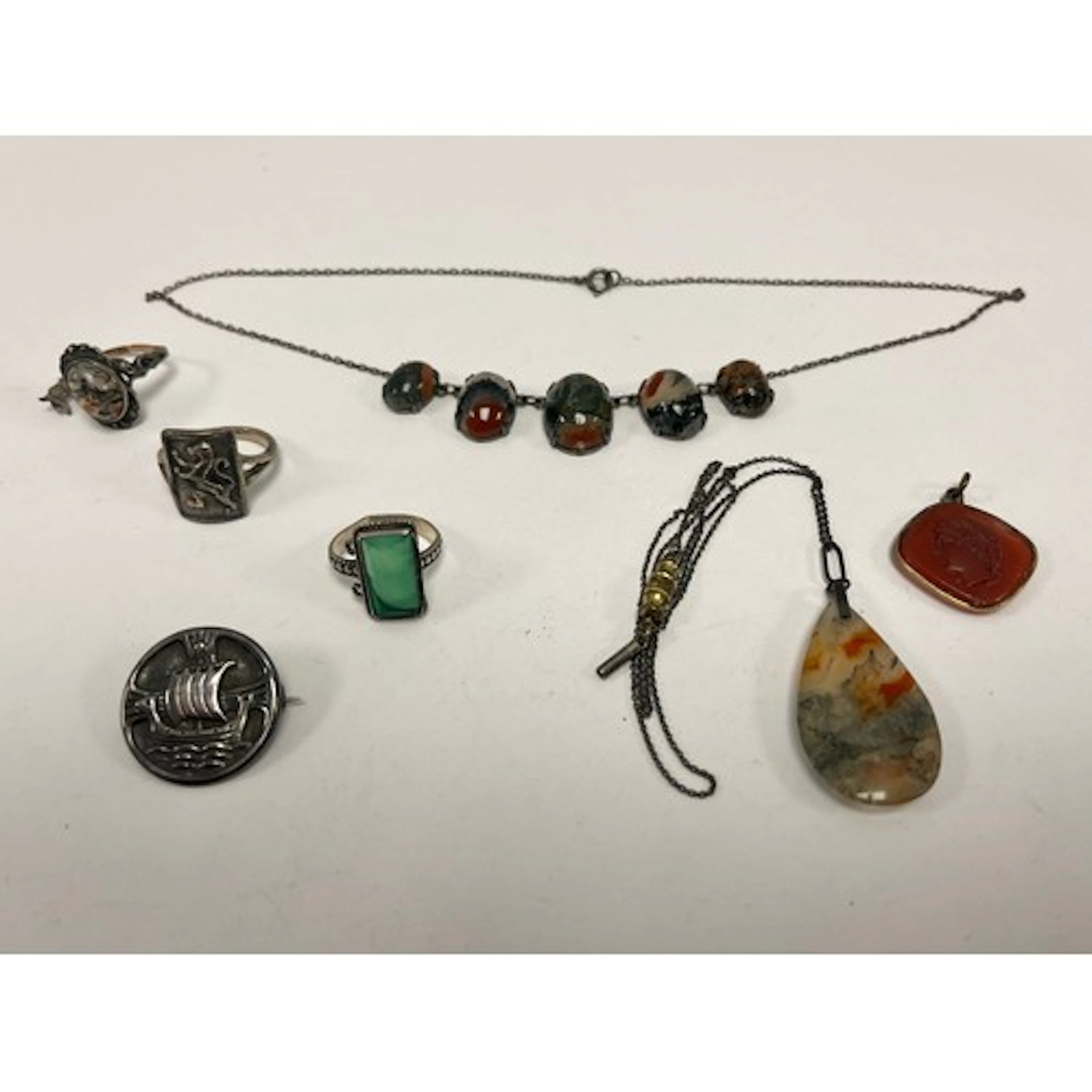 Ladies silver moss agate necklace, moss agate pendant and ch...