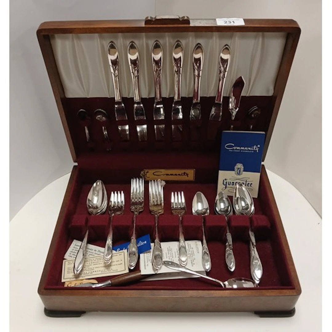 Community EP canteen on cutlery.