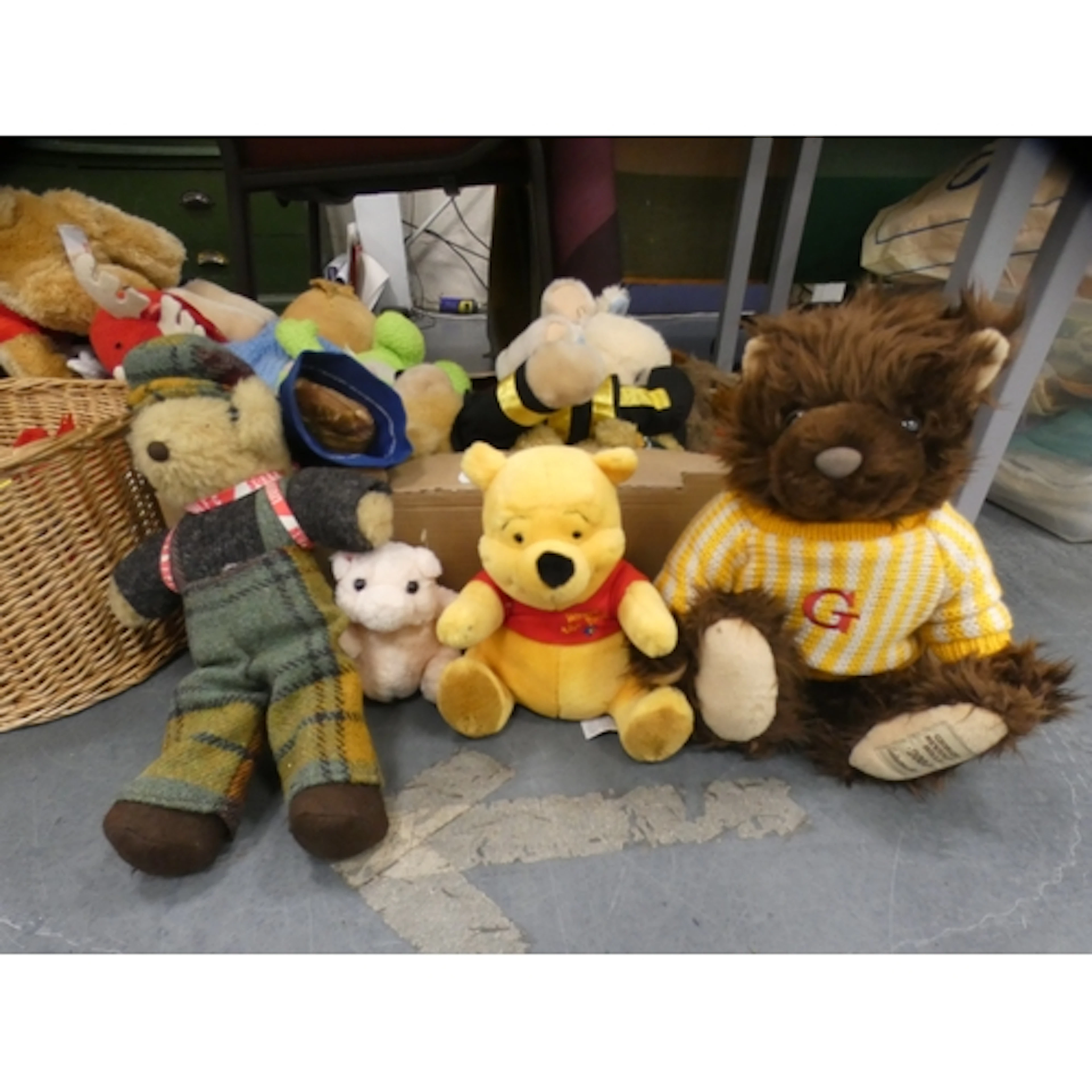 Collection of children's teddy bears and soft toys to includ...