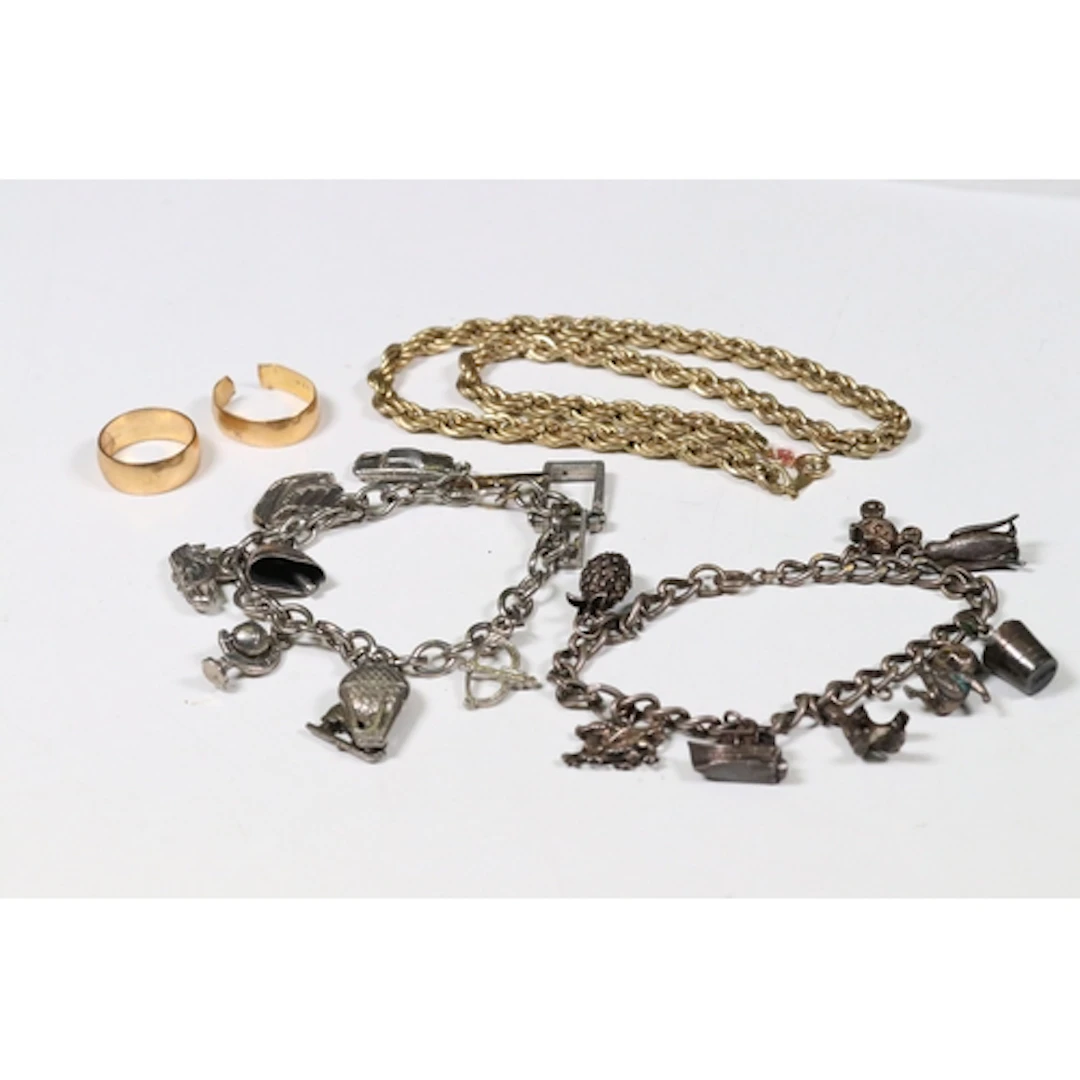 Collection of jewellery to include a 22ct gold ring (a/f), r...