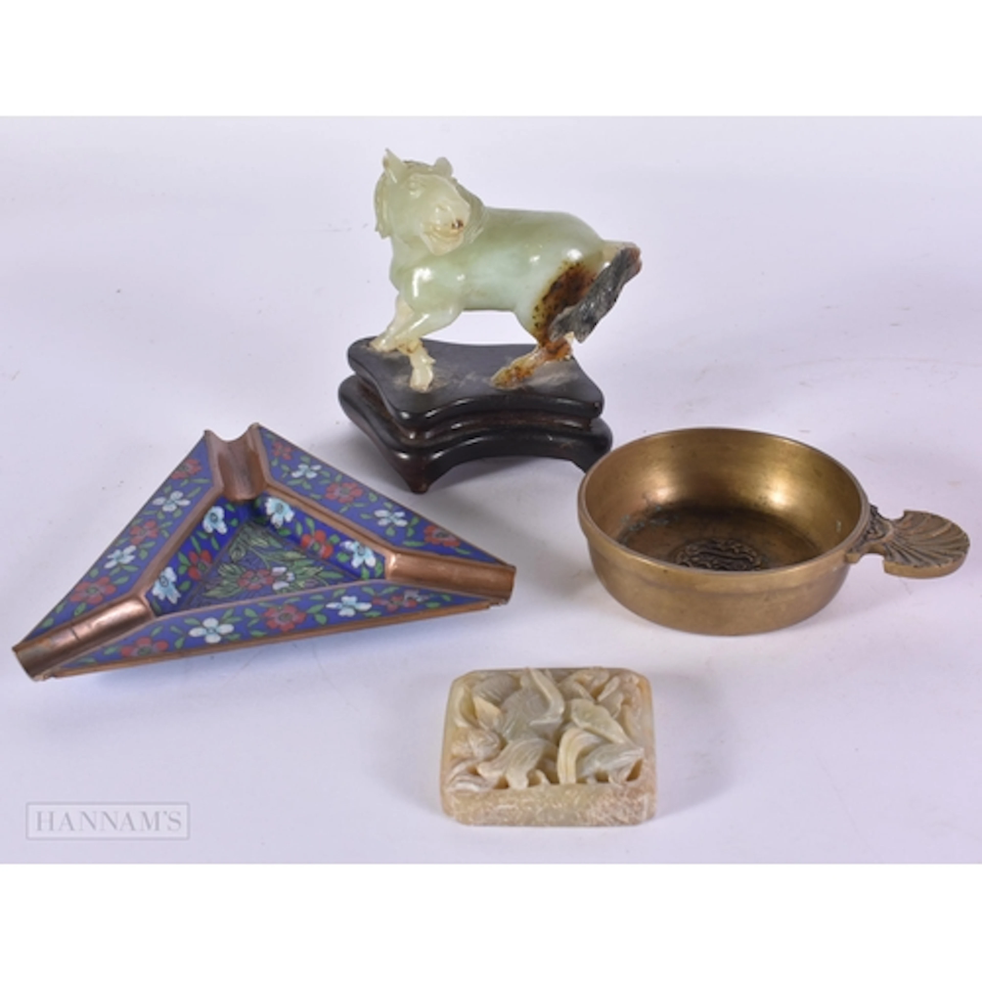 CHINESE COLLECTABLES including a jade plaque. (4)