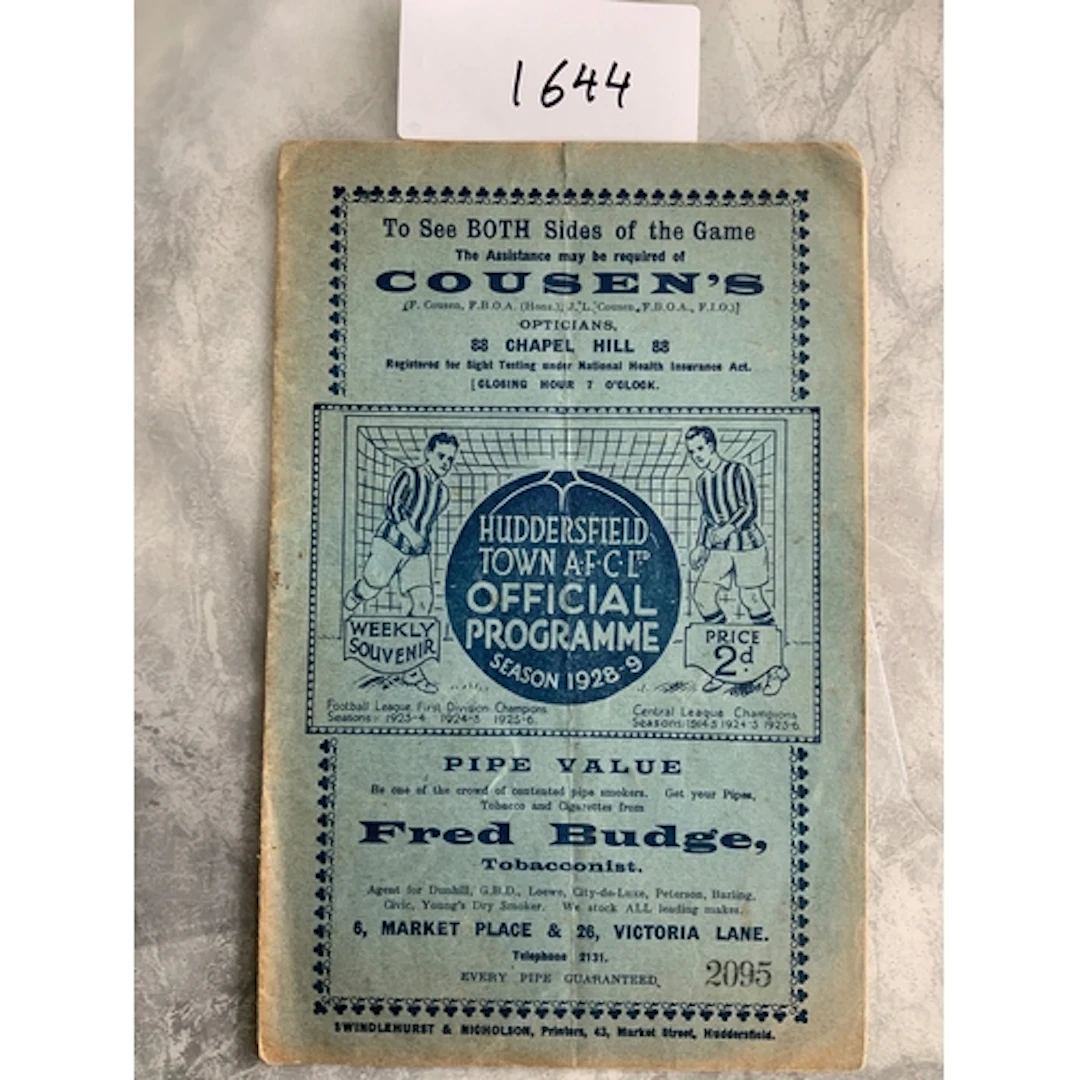 1928 - 1929 Huddersfield Town v Leeds United FA Cup Football...