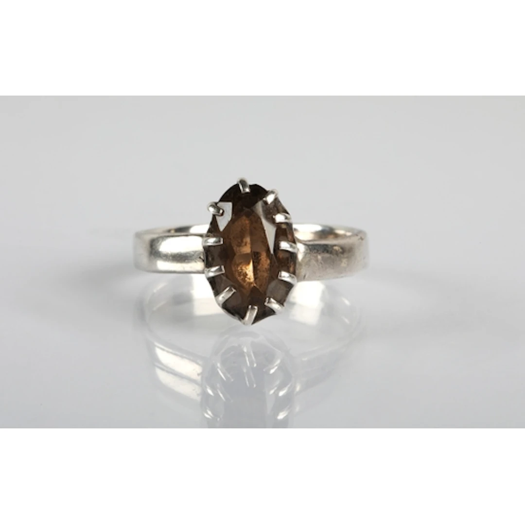 Ladies silver ring set with Smokey quartz stone, ring size R...