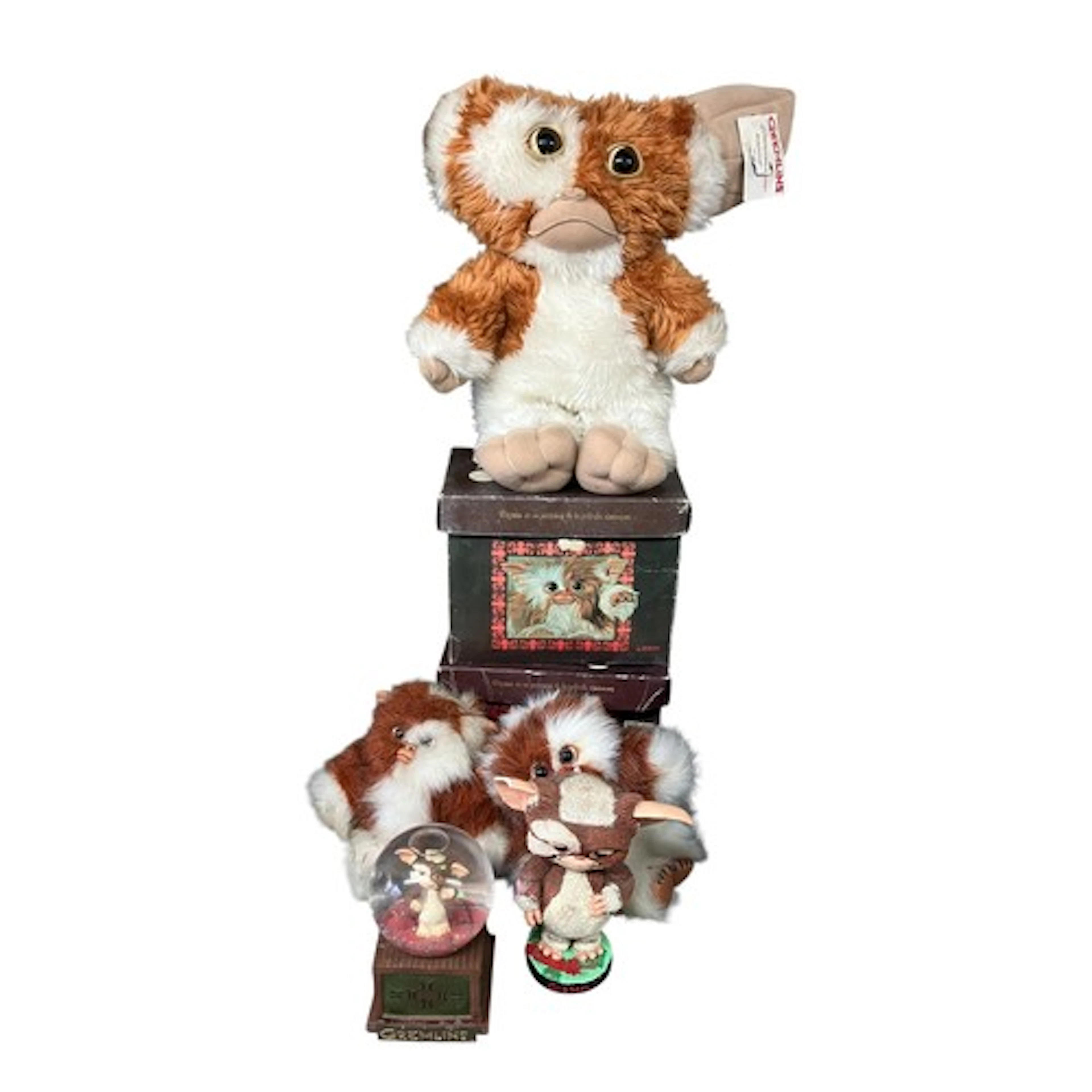 Collection of Gremlins collectables including a NECA Gizmo b...