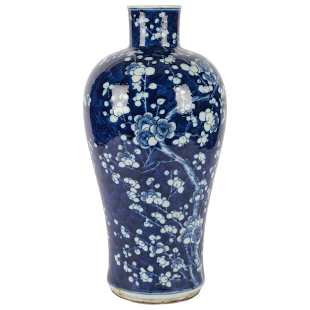 A large Chinese blue and white baluster vase, 19th century, ...