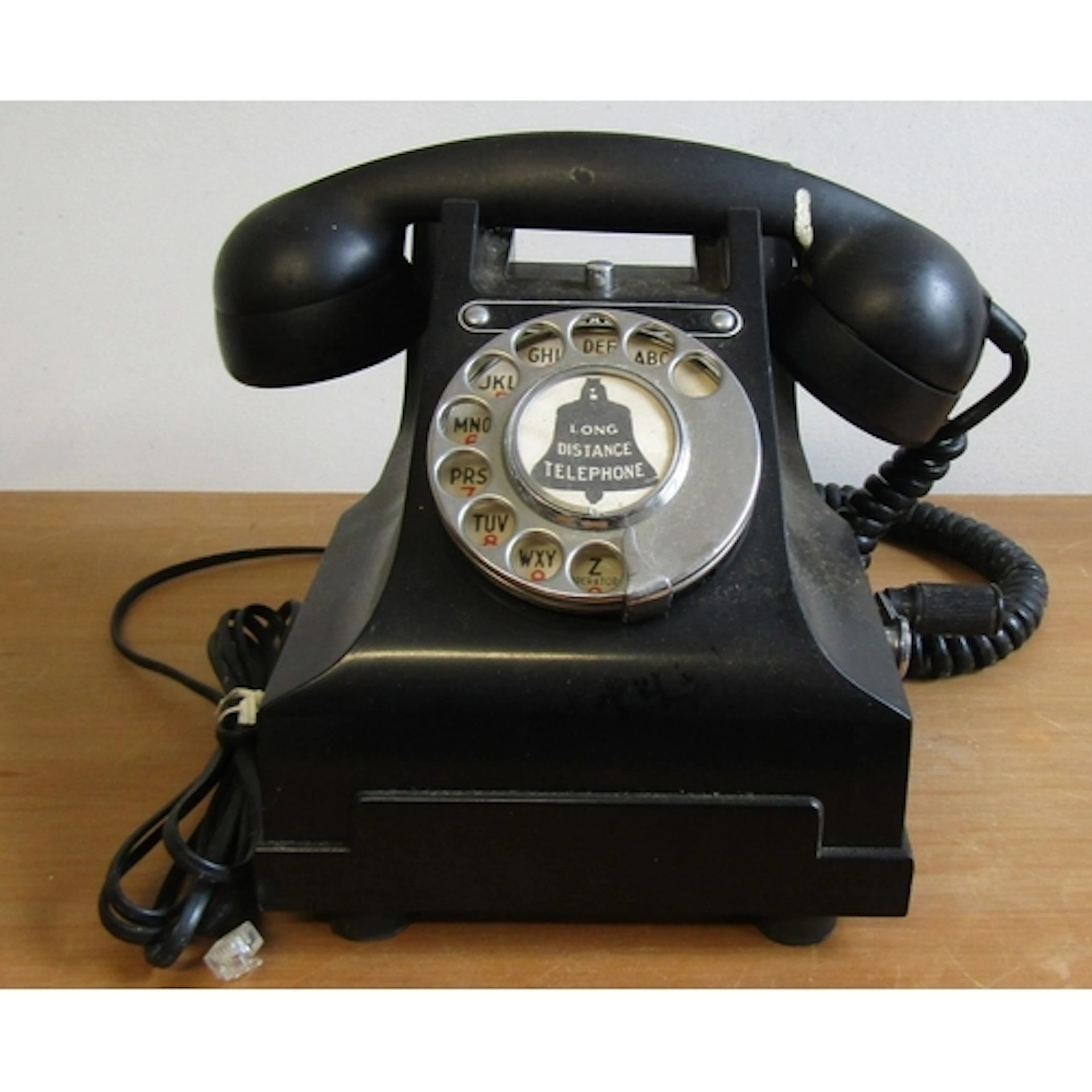 Vintage Finger Dial Bakelite Telephone with Modern Fitting