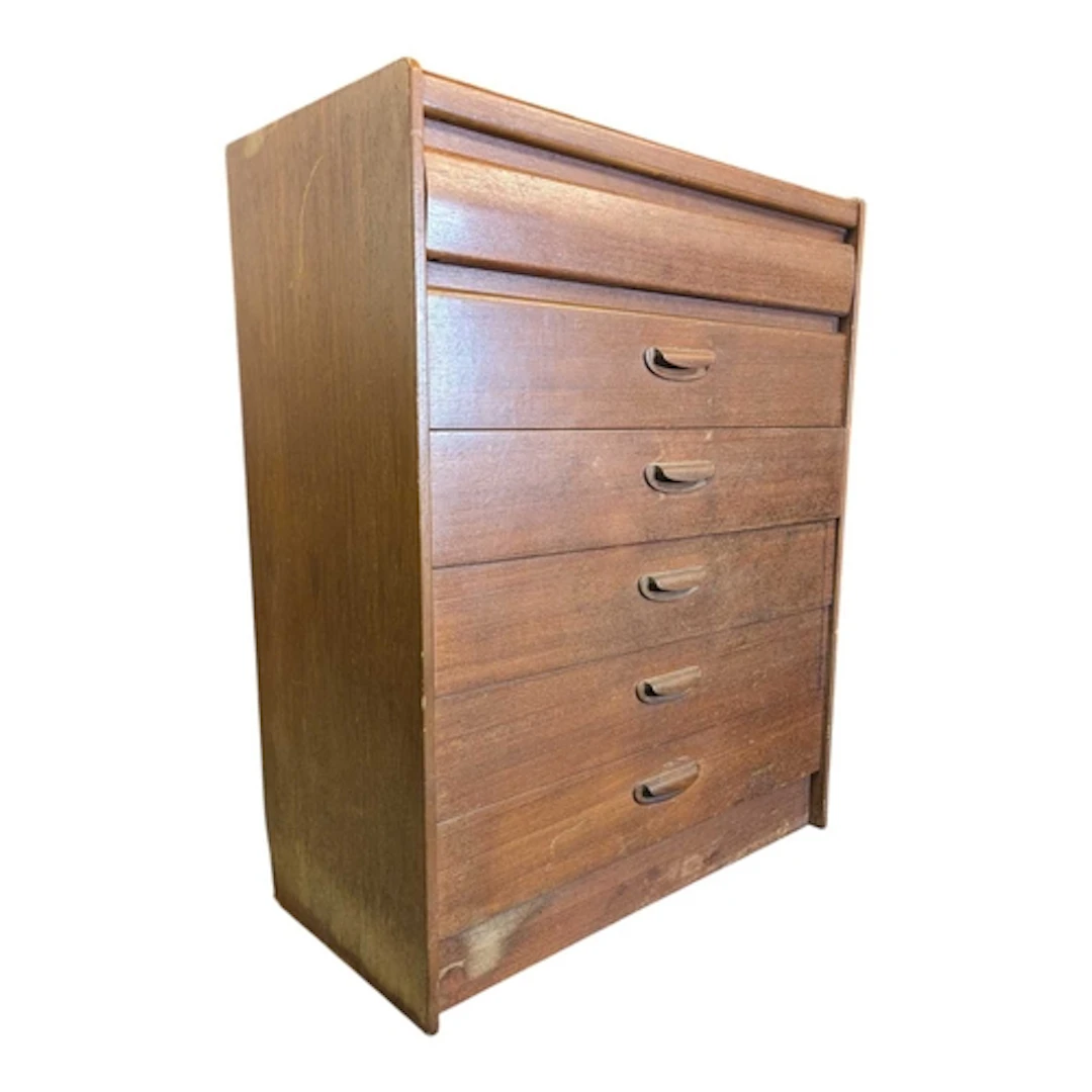 William Lawrence of Nottingham - Mid century teak chest of d...