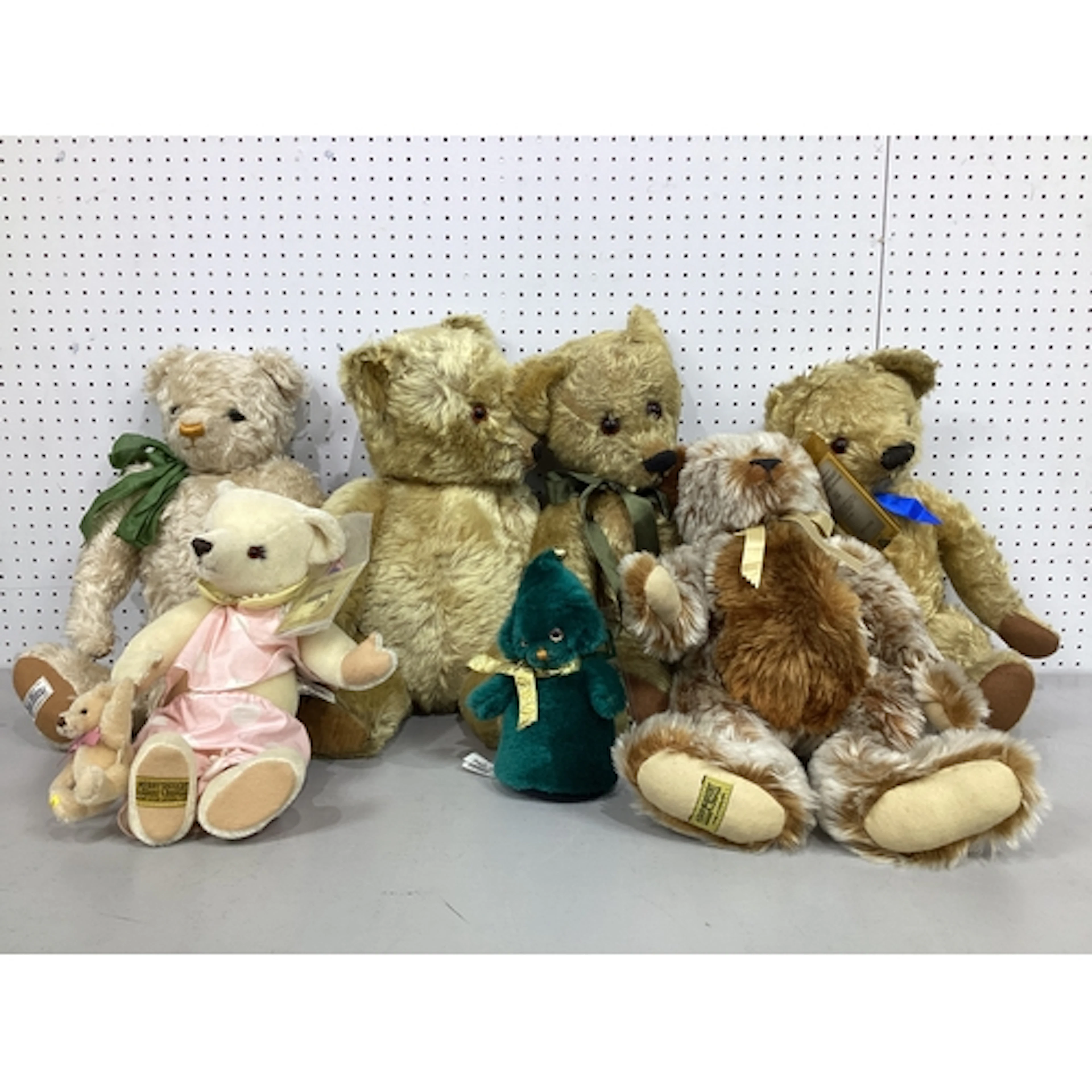 Four Merrythought Teddy Bears. Comprising of "Rusty" #ED20UG...