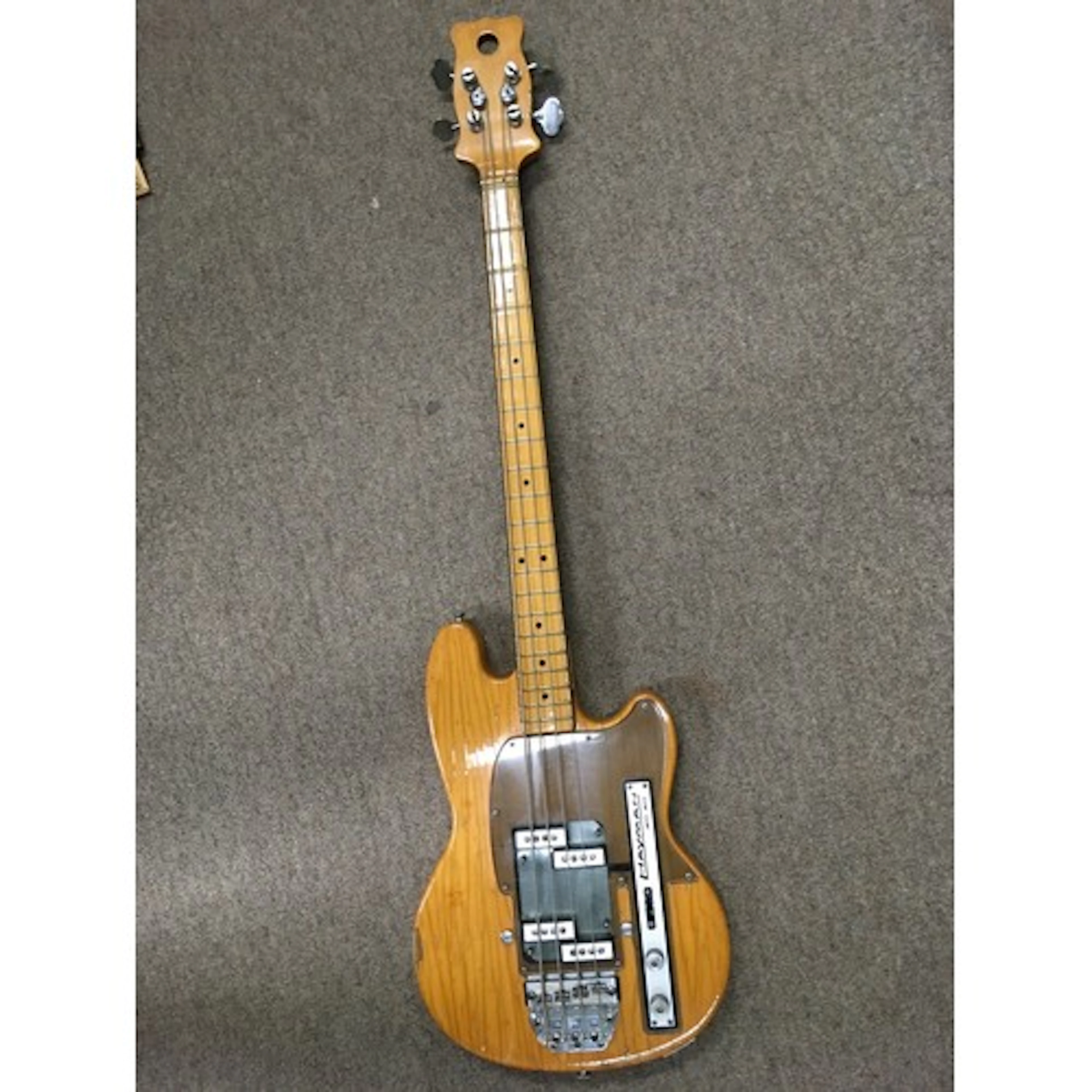 A rare Hayman 4040 bass guitar. These hand crafted instrumen...
