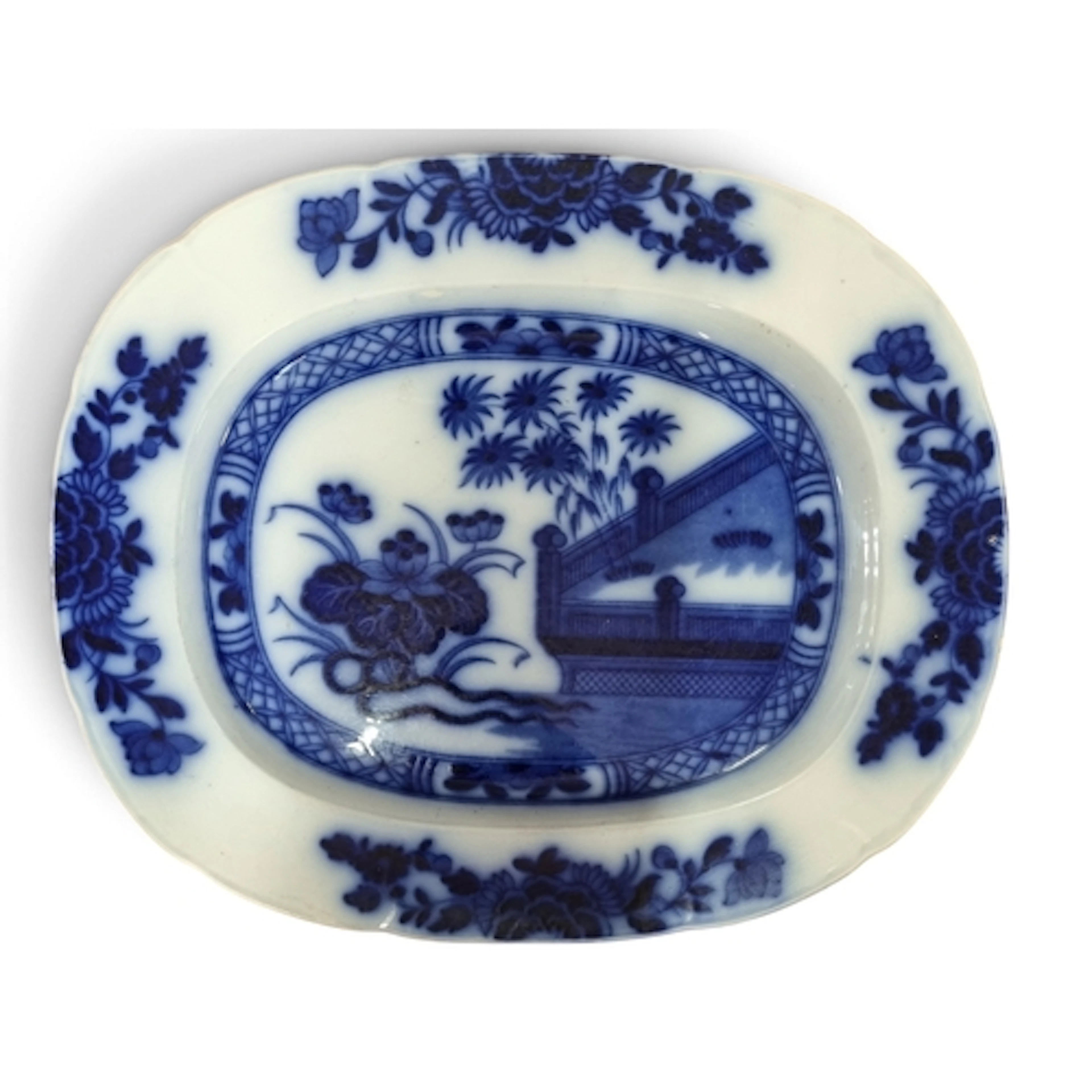 A late 19th Century blue Serving Platter with traditional ch...
