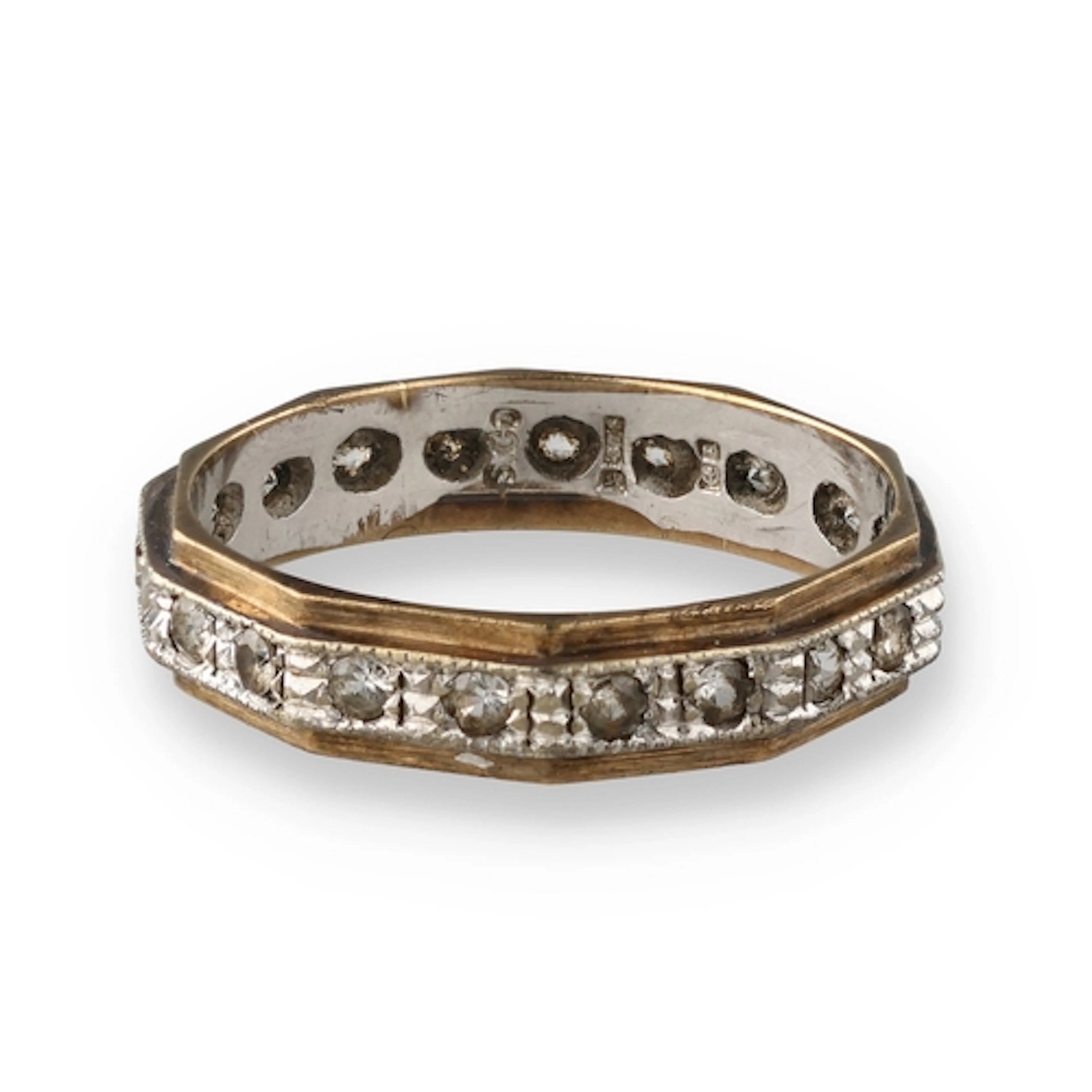 A SPINEL AND 9CT GOLD ETERNITY RING Weight: 2.5gms ...