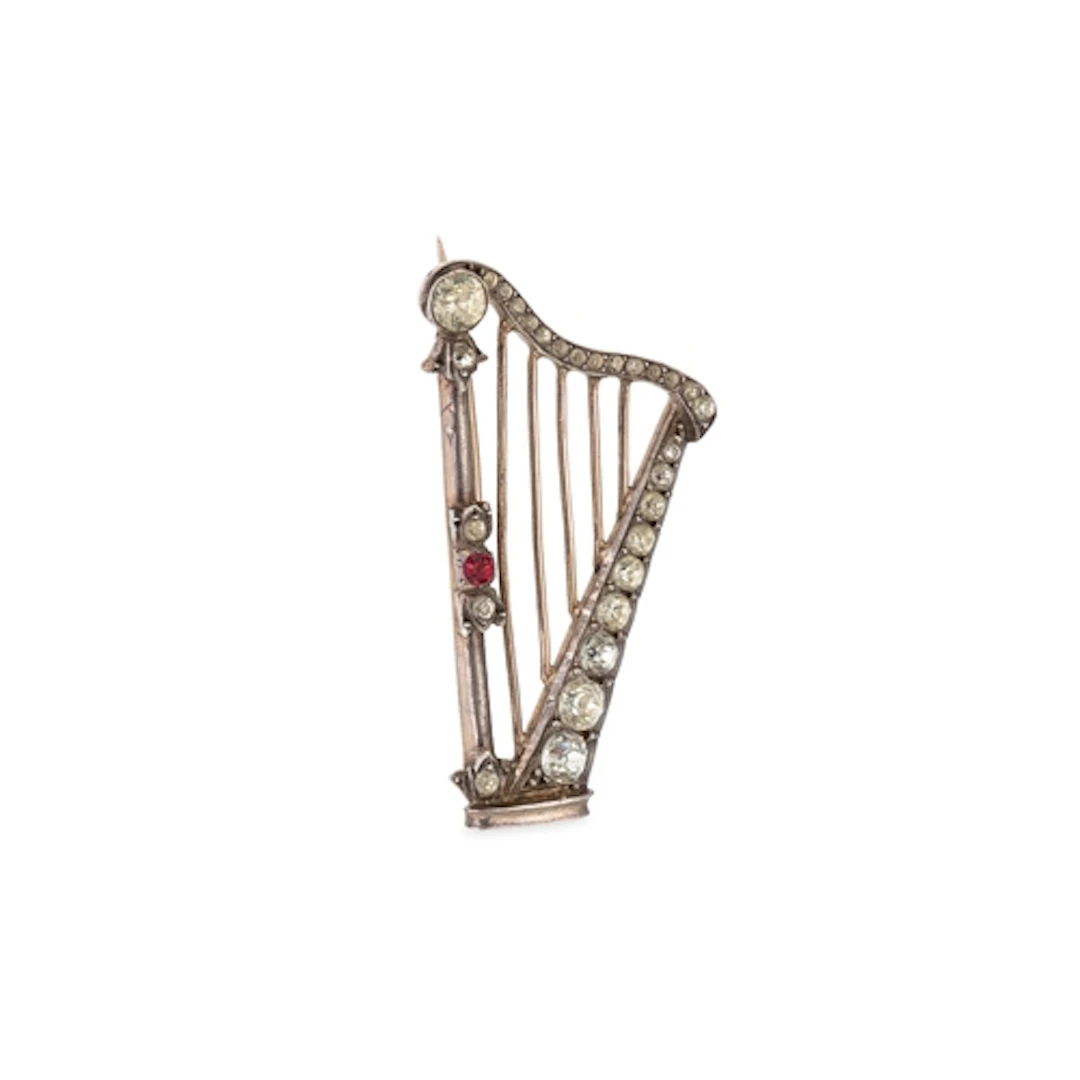 A LATE 19TH-EARLY 20TH CENTURY FRENCH SILVER HARP/LYRE BROOC...