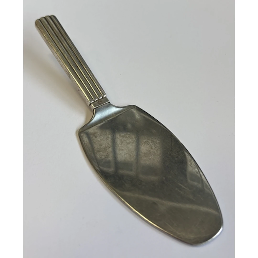 GEORG JENSEN: A silver server, marked to handle. Approx. 69 ...