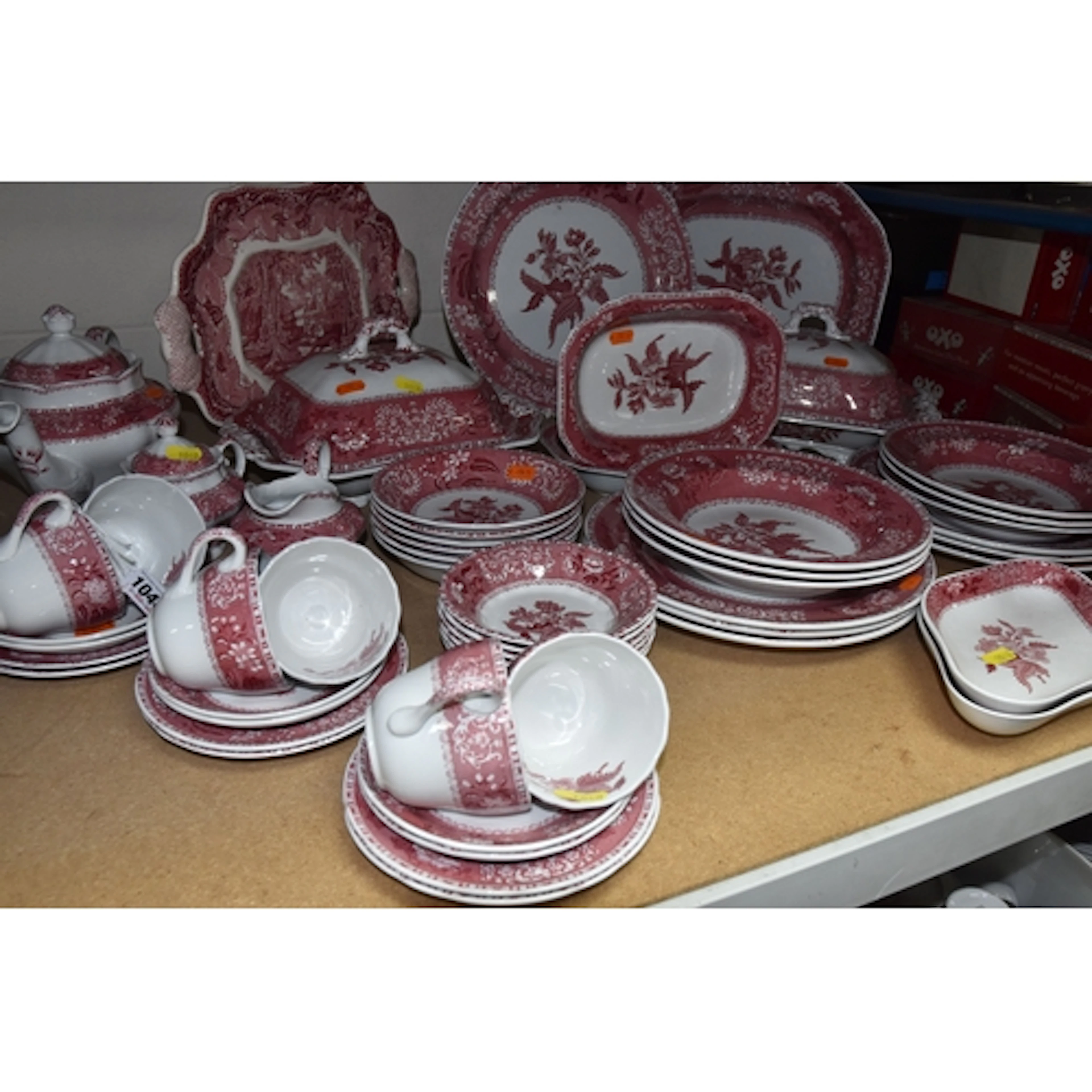 A LARGE SPODE 'PINK CAMILLA' RED & WHITE DINNER SERVICE to i...