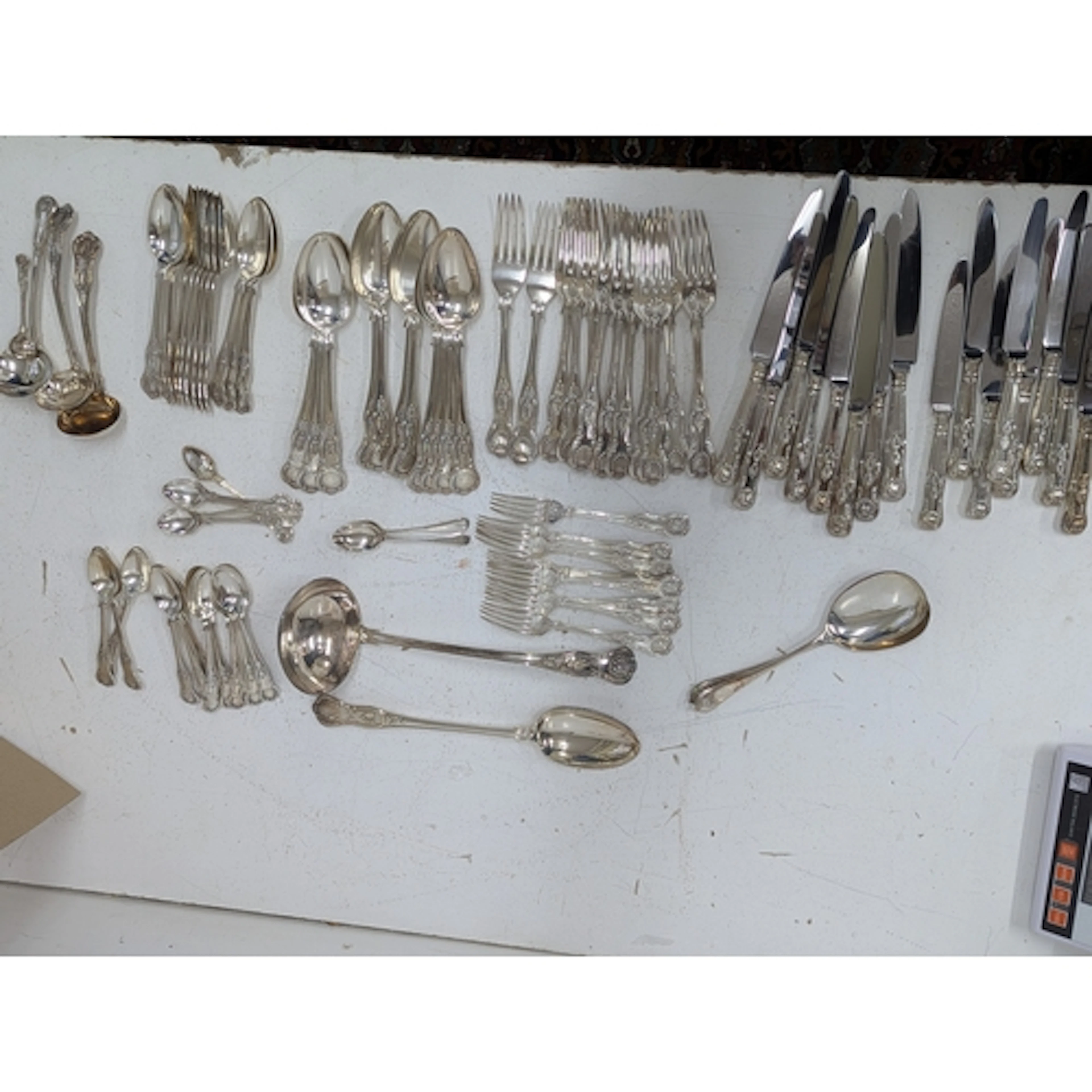 Silver plated mainly King's pattern cutlery and flatware to ...