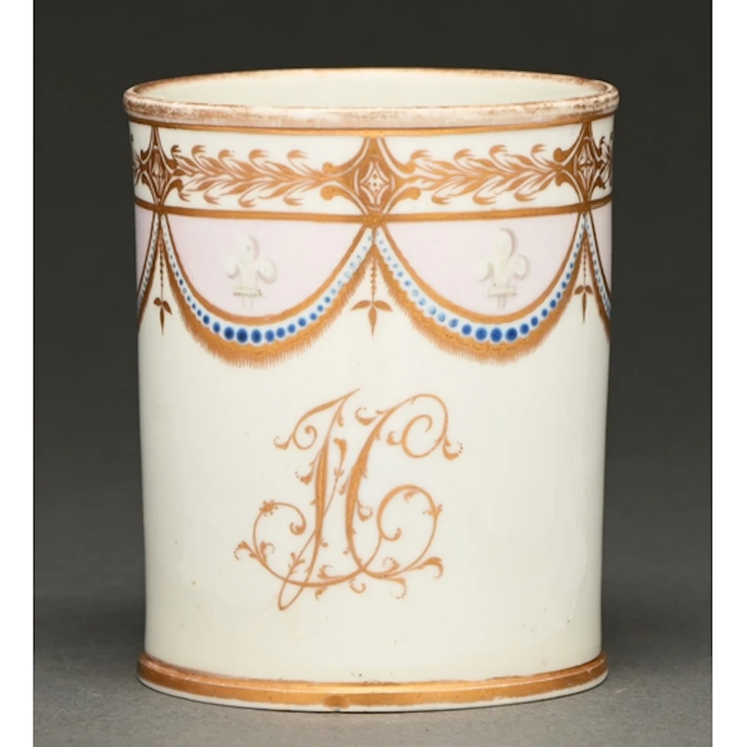 A Pinxton mug, Mansfield decorated, c1796-1800, entwined gil...