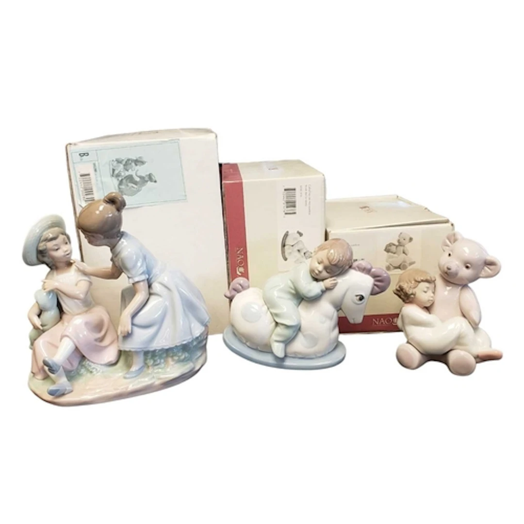Nao by Lladro - Three boxed 20th century Spanish porcelain f...