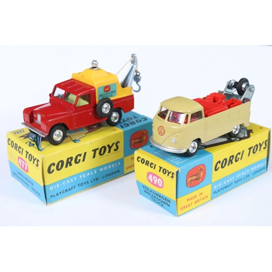 Two boxed Corgi diecast models to include 490 Volkswagen Bre...