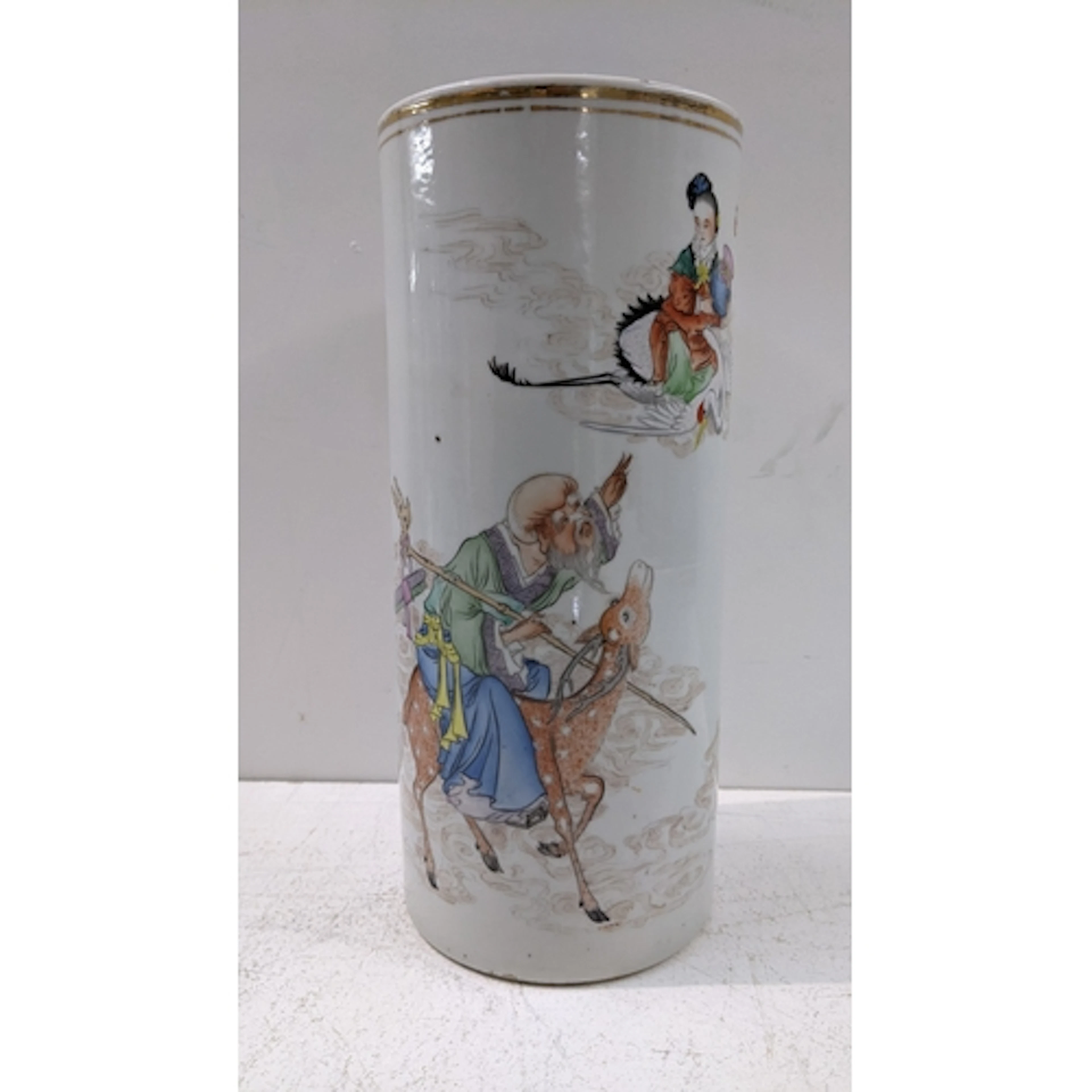 A Chinese republic period porcelain brush pot, painted with ...