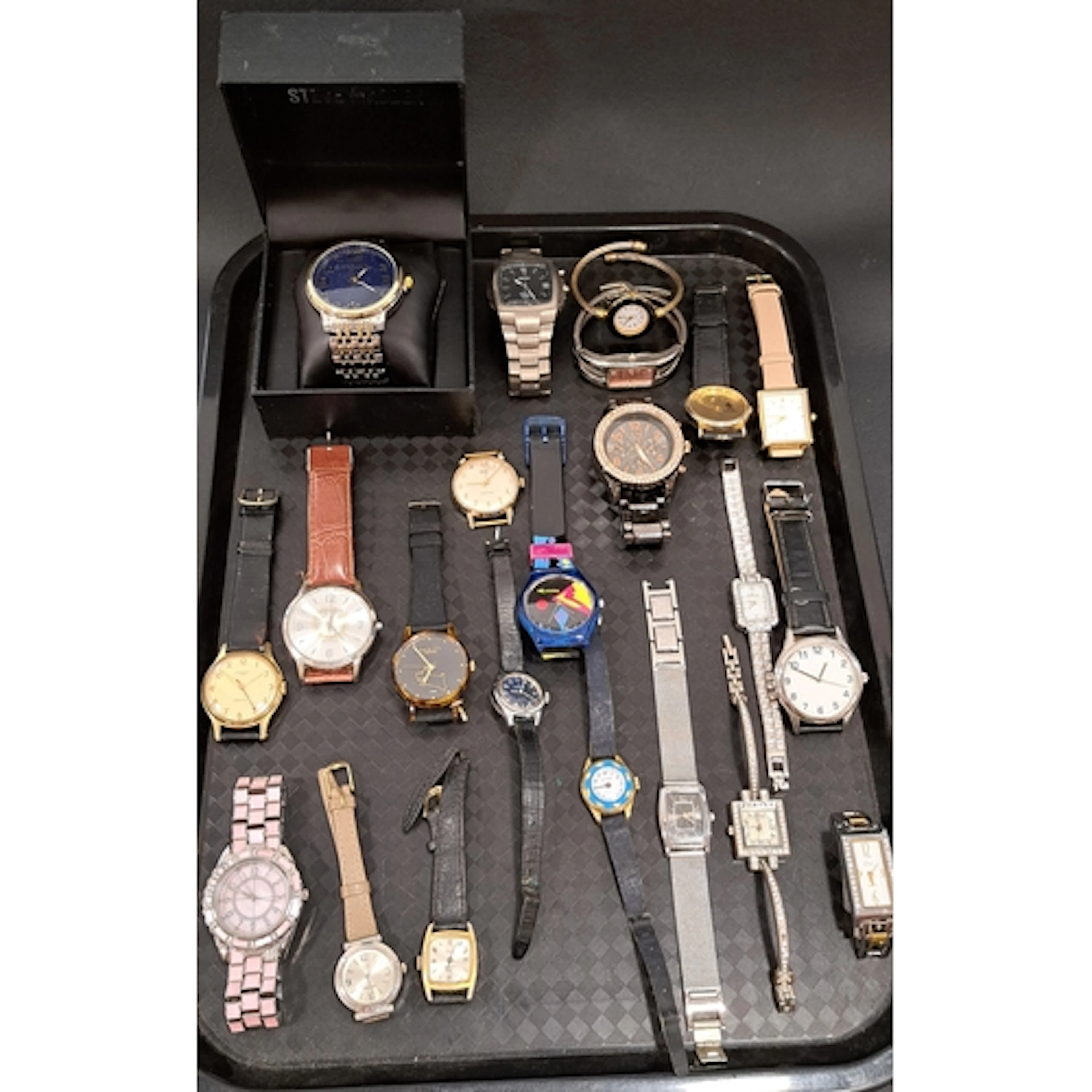 SELECTION OF LADIES AND GENTLEMEN'S WRISTWATCHES including S...