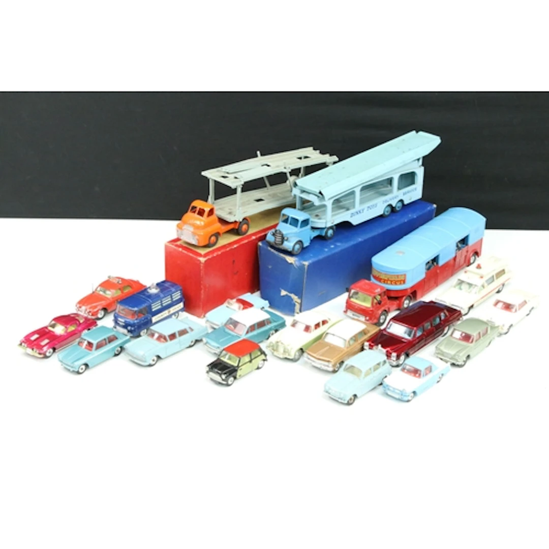 19 Mid 20th C diecast models to include Corgi and Dinky exam...