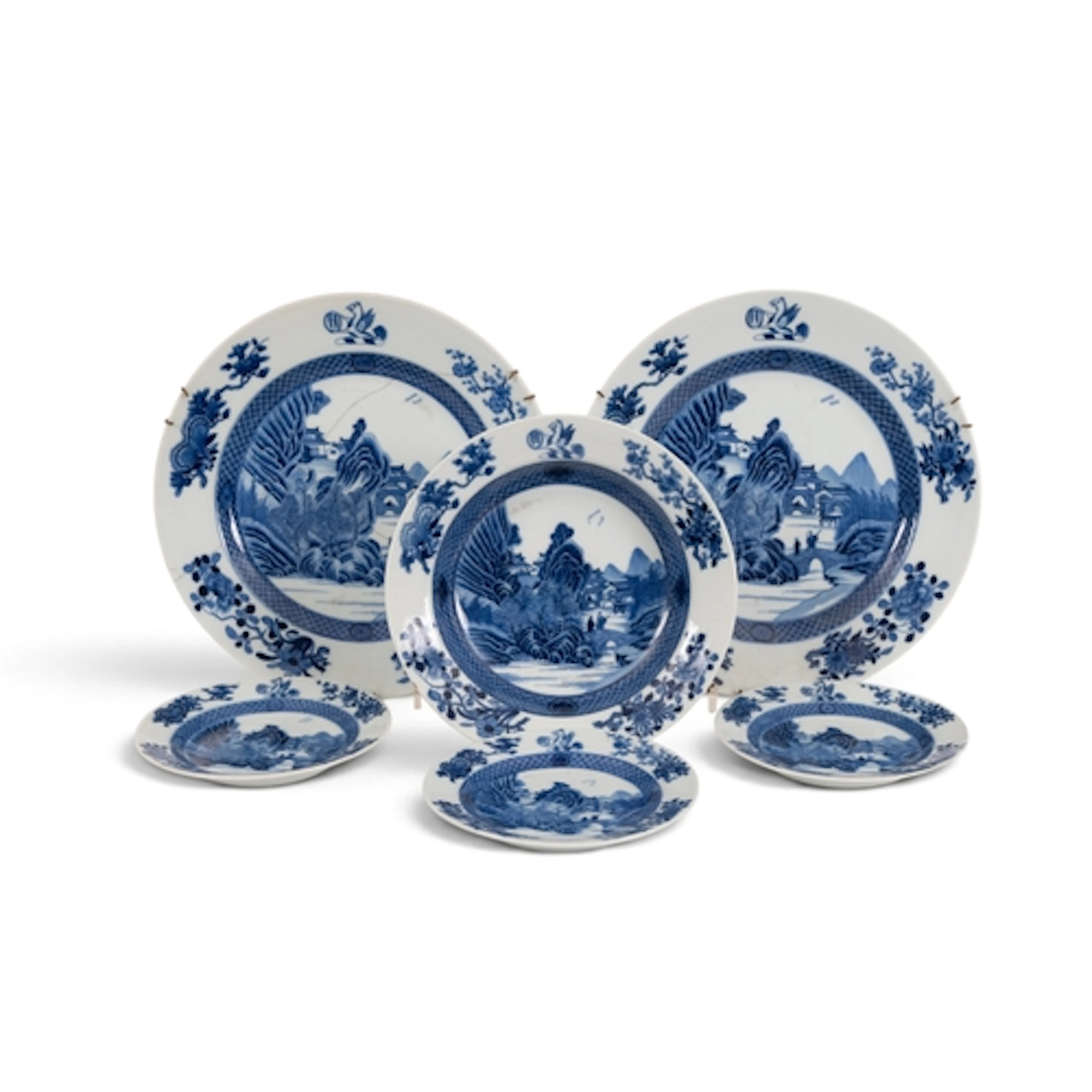 Six Chinese porcelain armorial blue and white plates, 2nd ha...