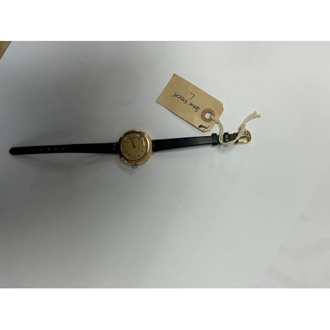 A vintage Longines wristwatch having yellow metal case. Appr...