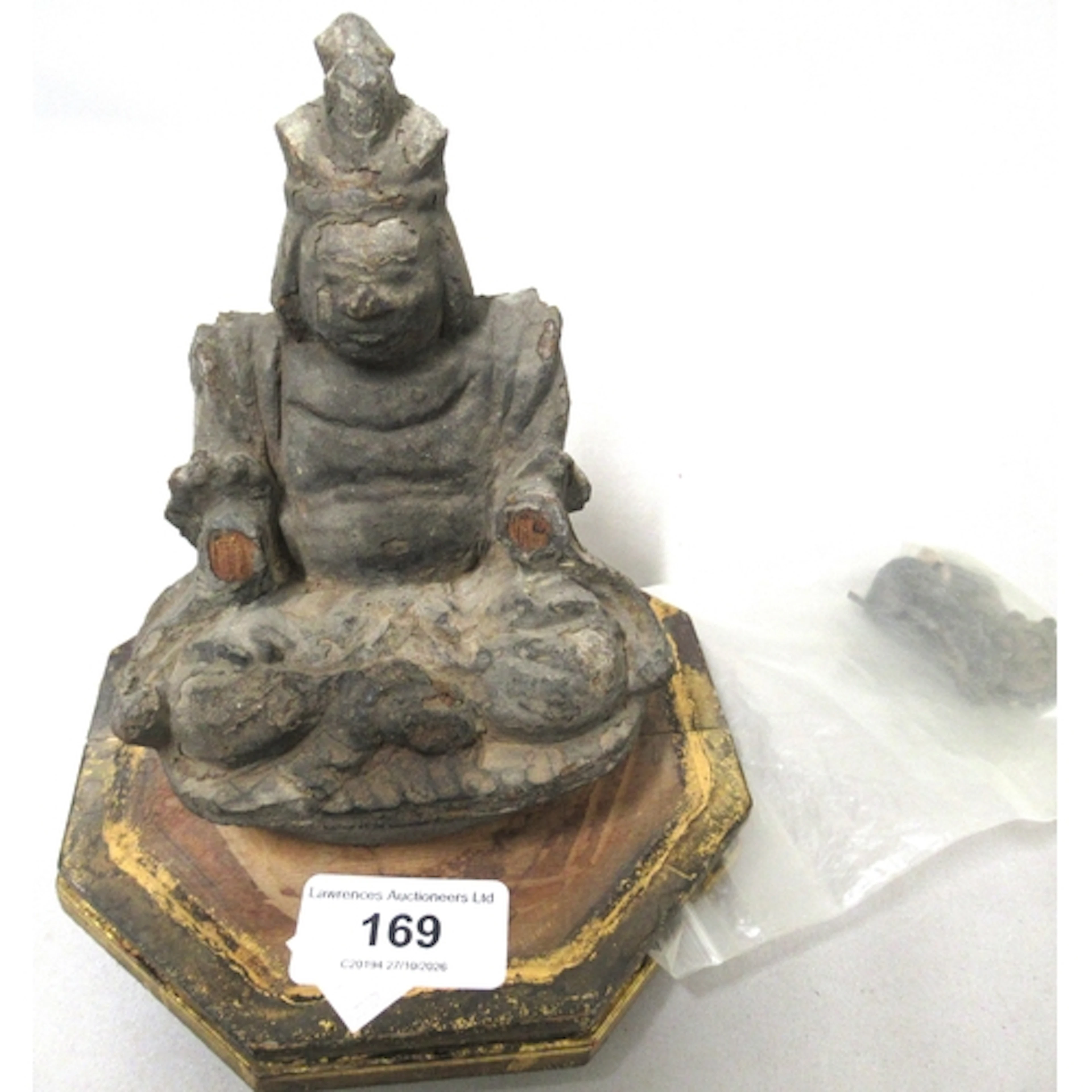 Antique Chinese carved wooden seated figure, 17cm high