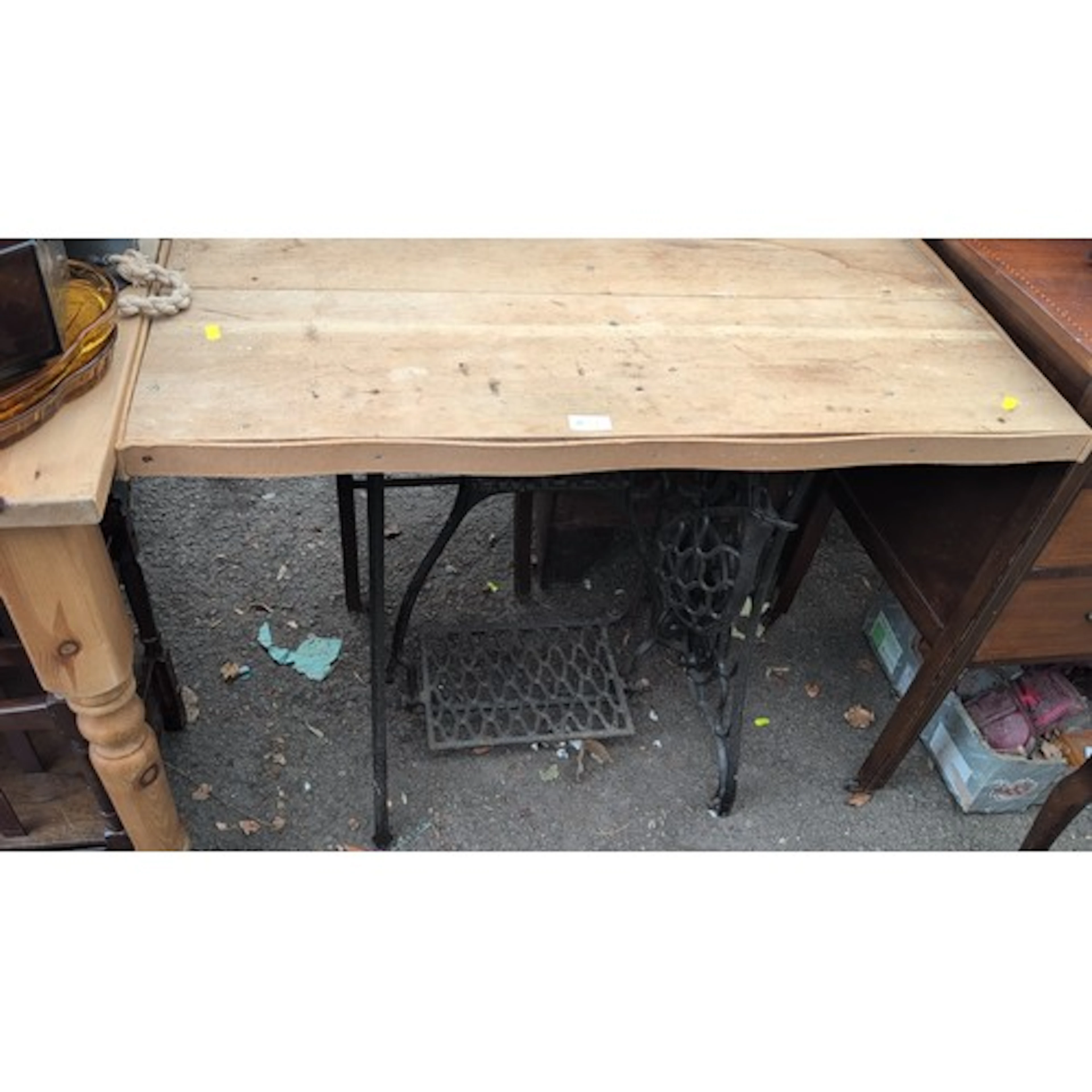 Singer cast-iron treadle sewing machine stand, early 20th ce...