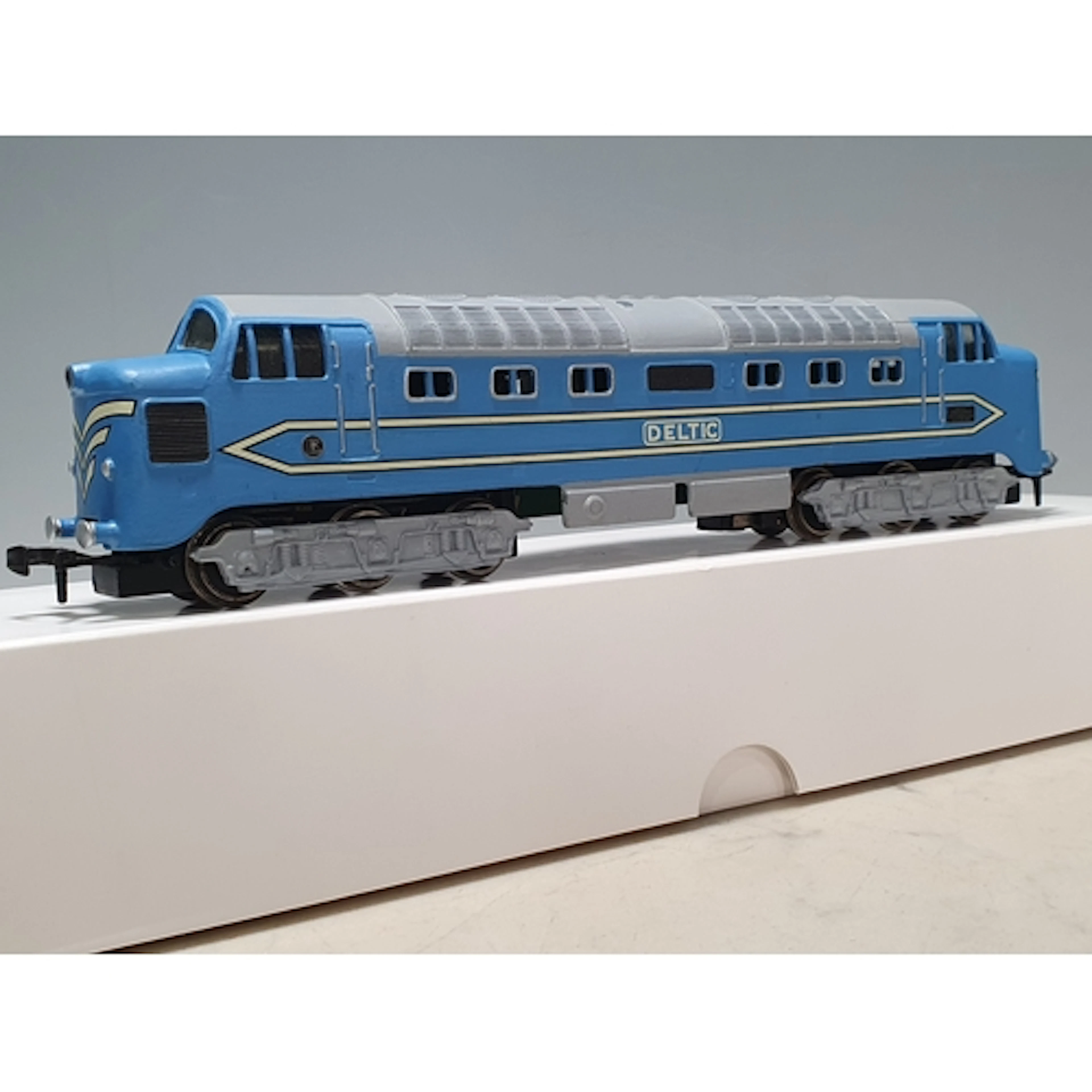 A Hornby Dublo 3-rail refurbished prototype Deltic Locomotiv...