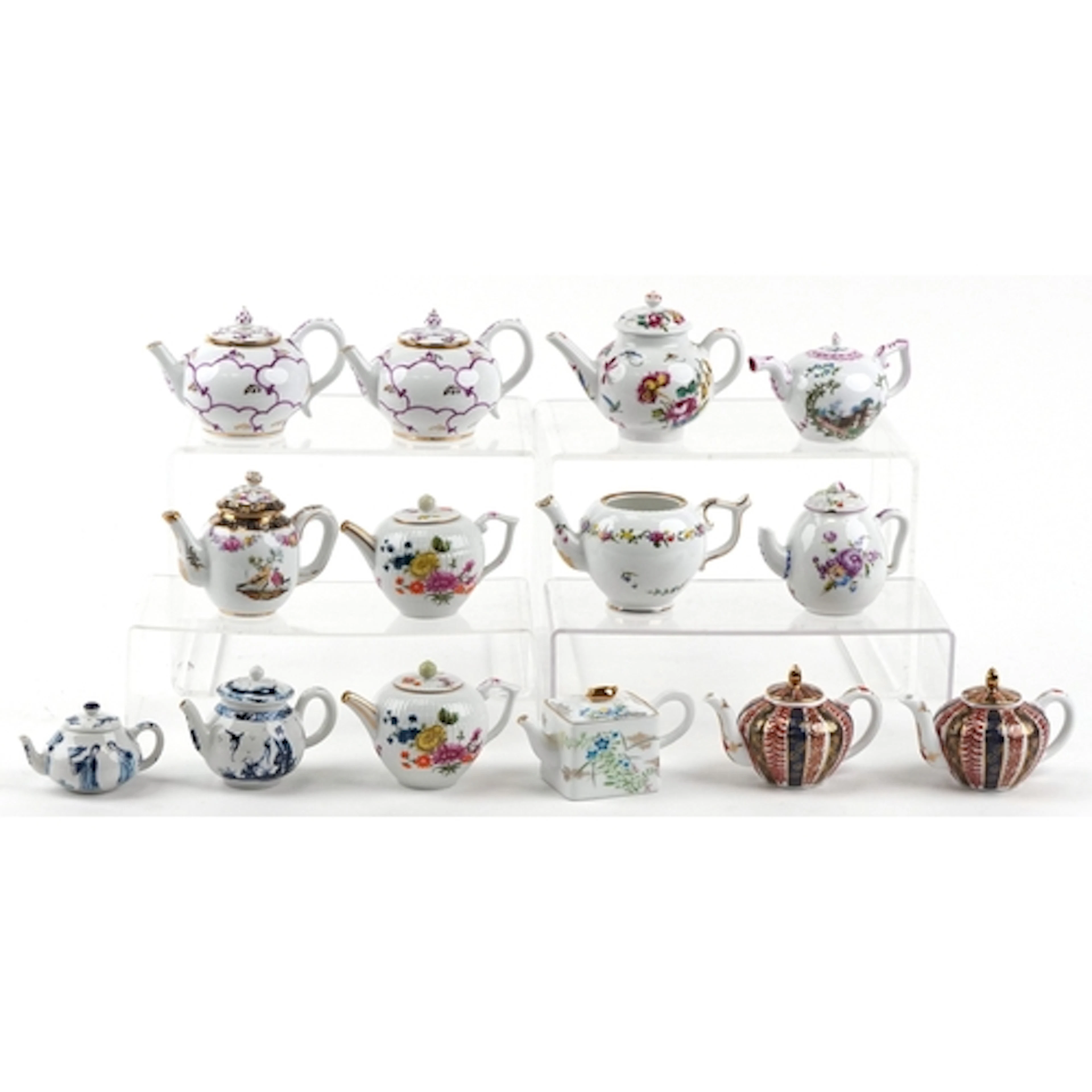 Collection of Victoria & Albert Museum porcelain teapots inc...