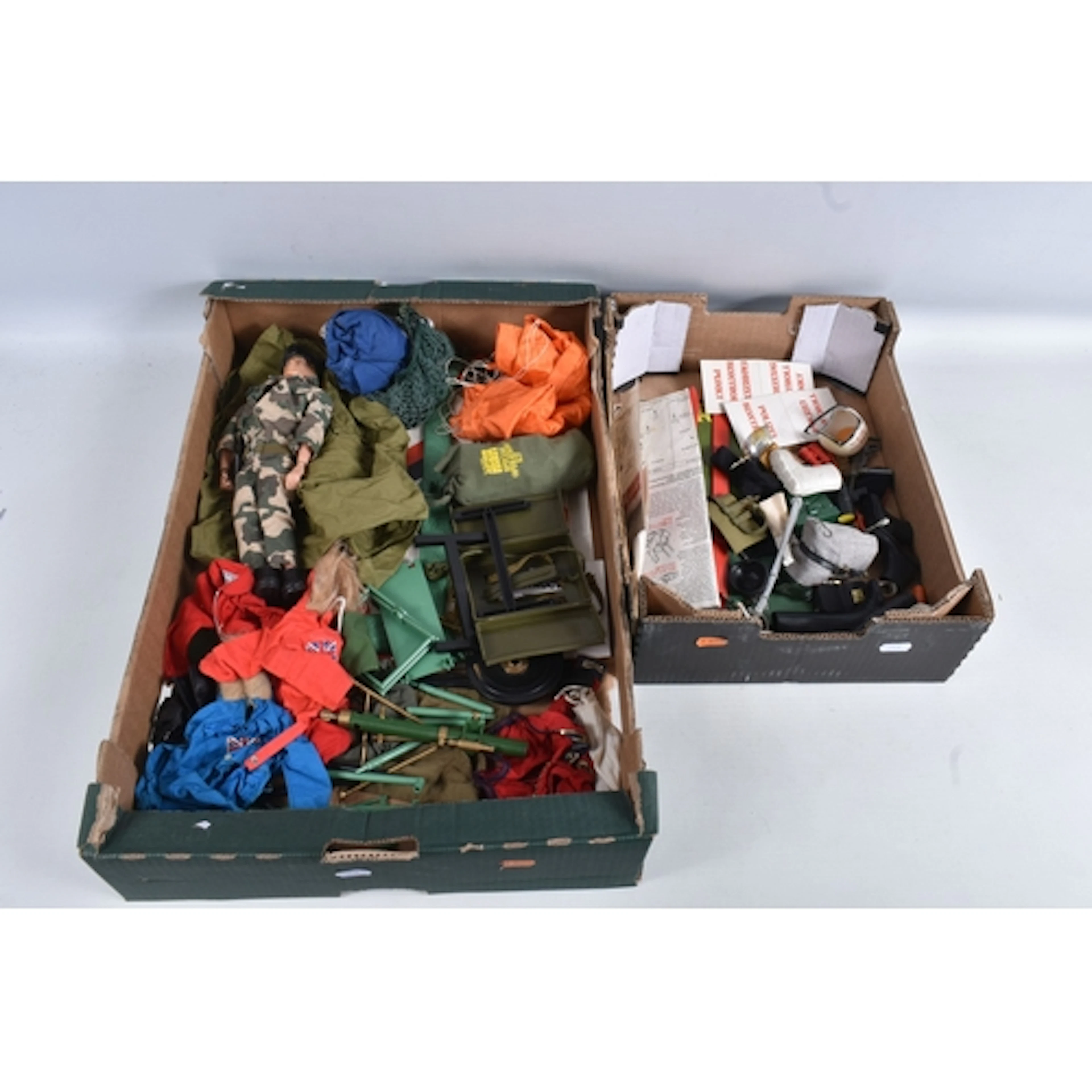 A QUANTITY OF UNBOXED ASSORTED PALITOY ACTION MAN ITEMS, fig...