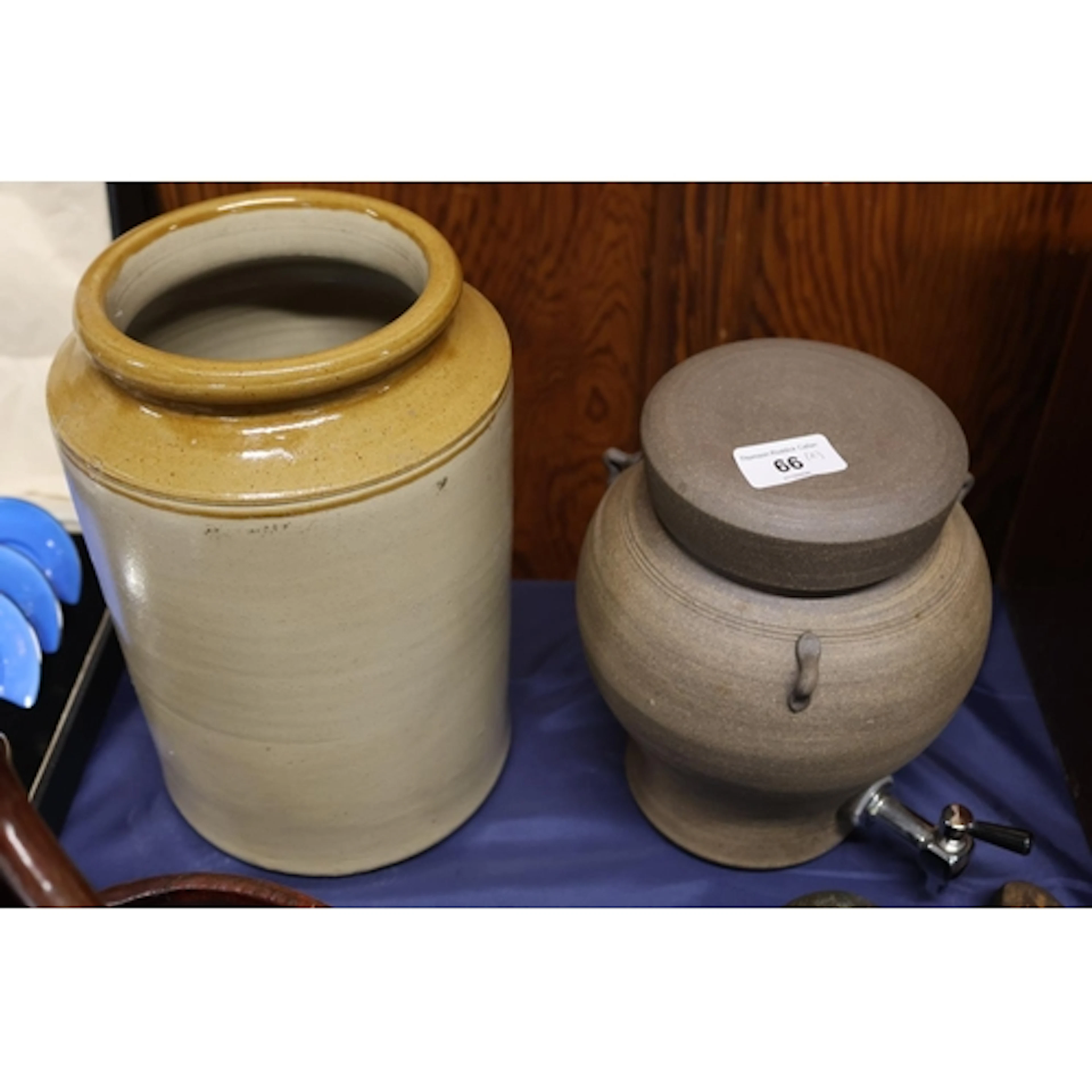 Stoneware croc and a stoneware samovar.