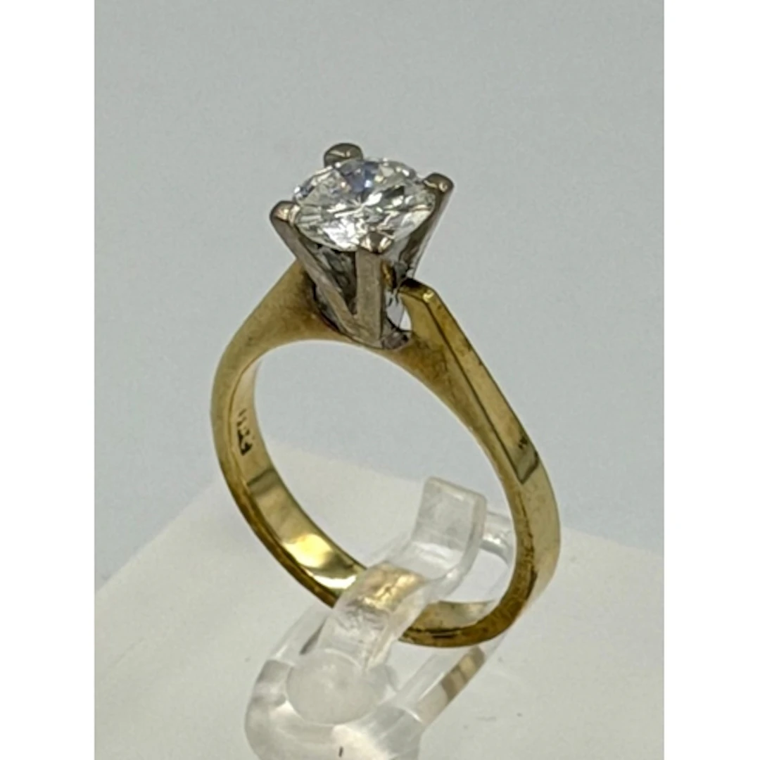 A 14ct gold diamond ring, marked 585 approximate weight 3.8g...