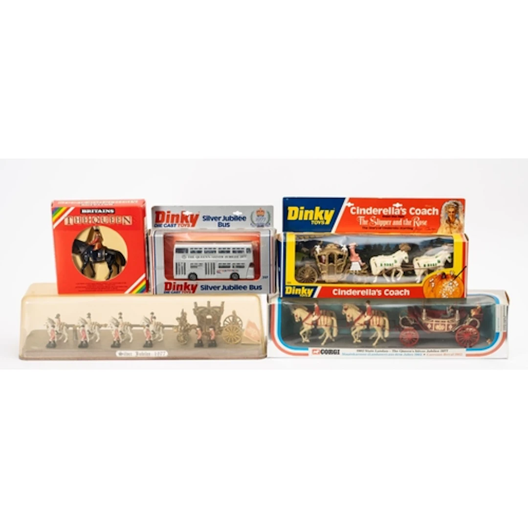 A boxed group comprising Corgi State Landau CC09901, 1902 S...
