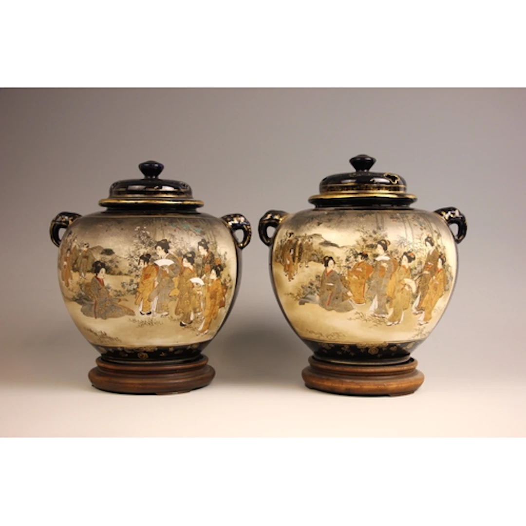 A pair of Japanese satsuma jars and covers, Meiji Period (18...