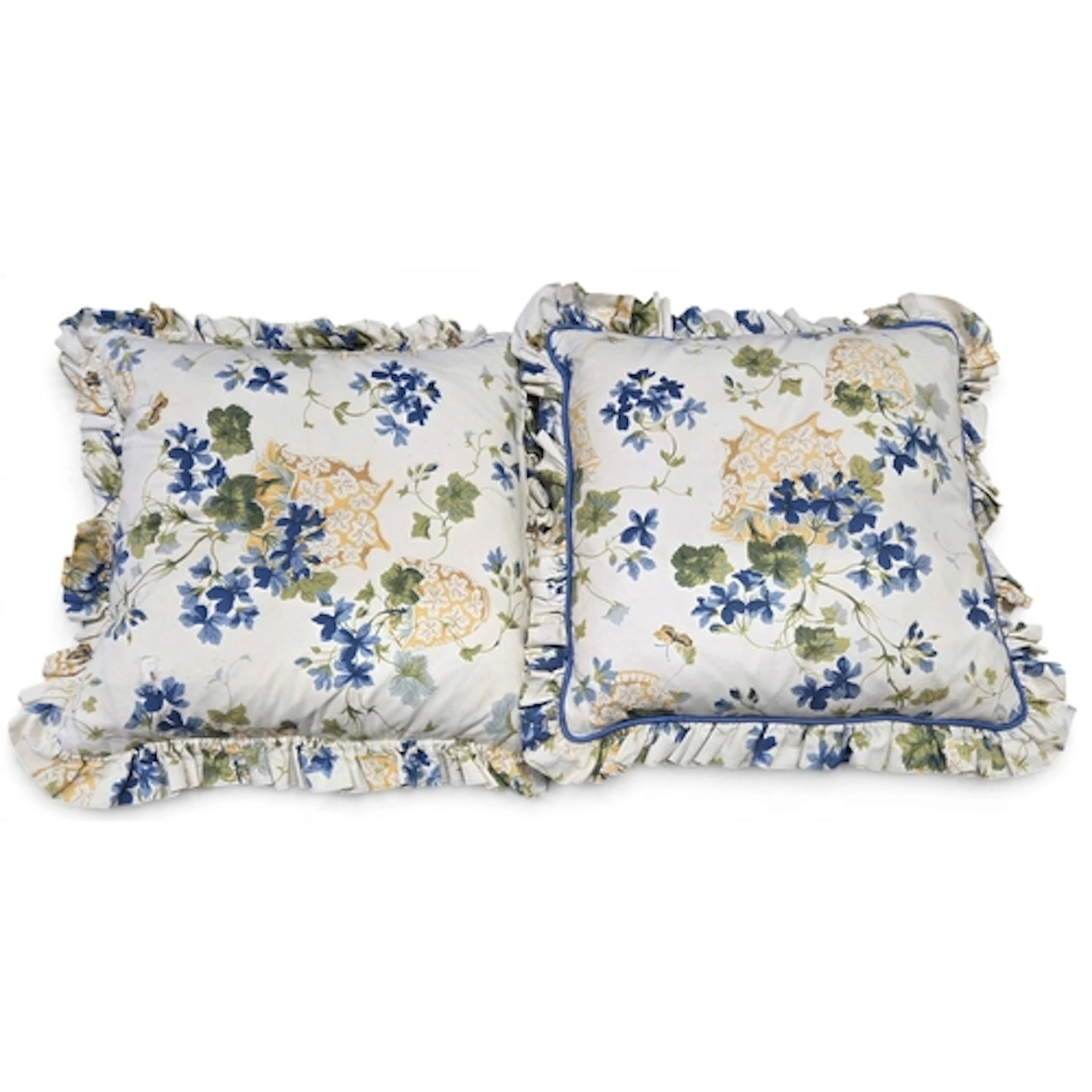 A good quantity of Cushions.