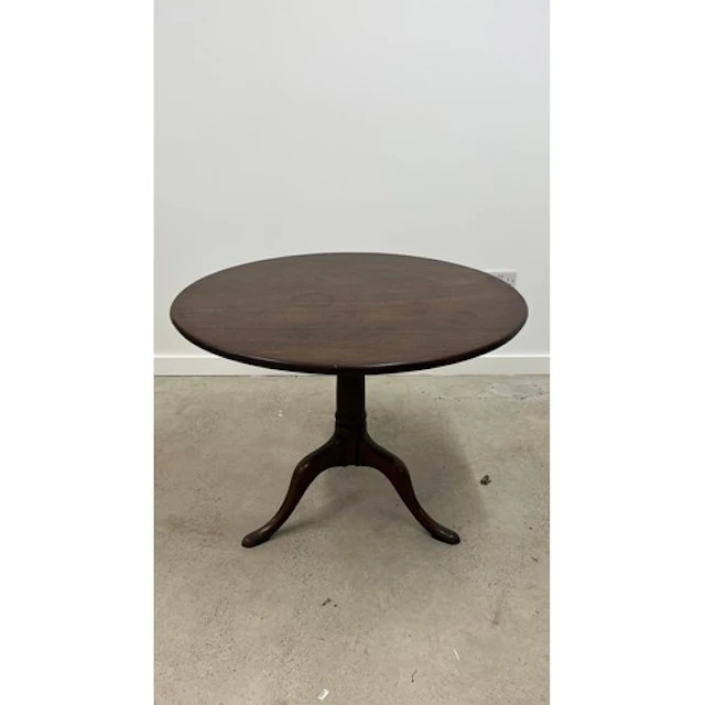Antique mahogany tilt top circular table, 92cm diameter.