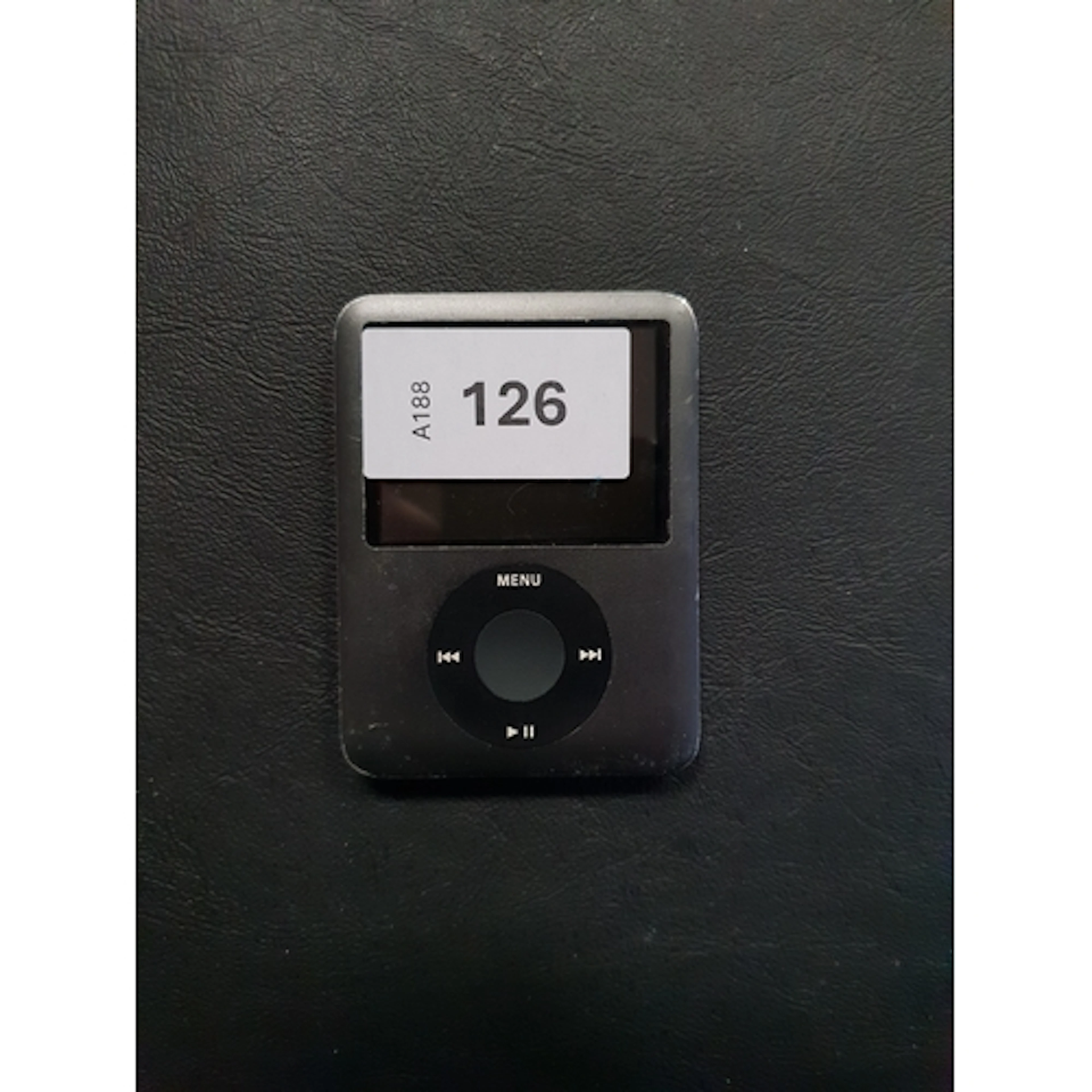 IPOD NANO 3RD GEN 8GB model A1236, serial number YM801202YXX...