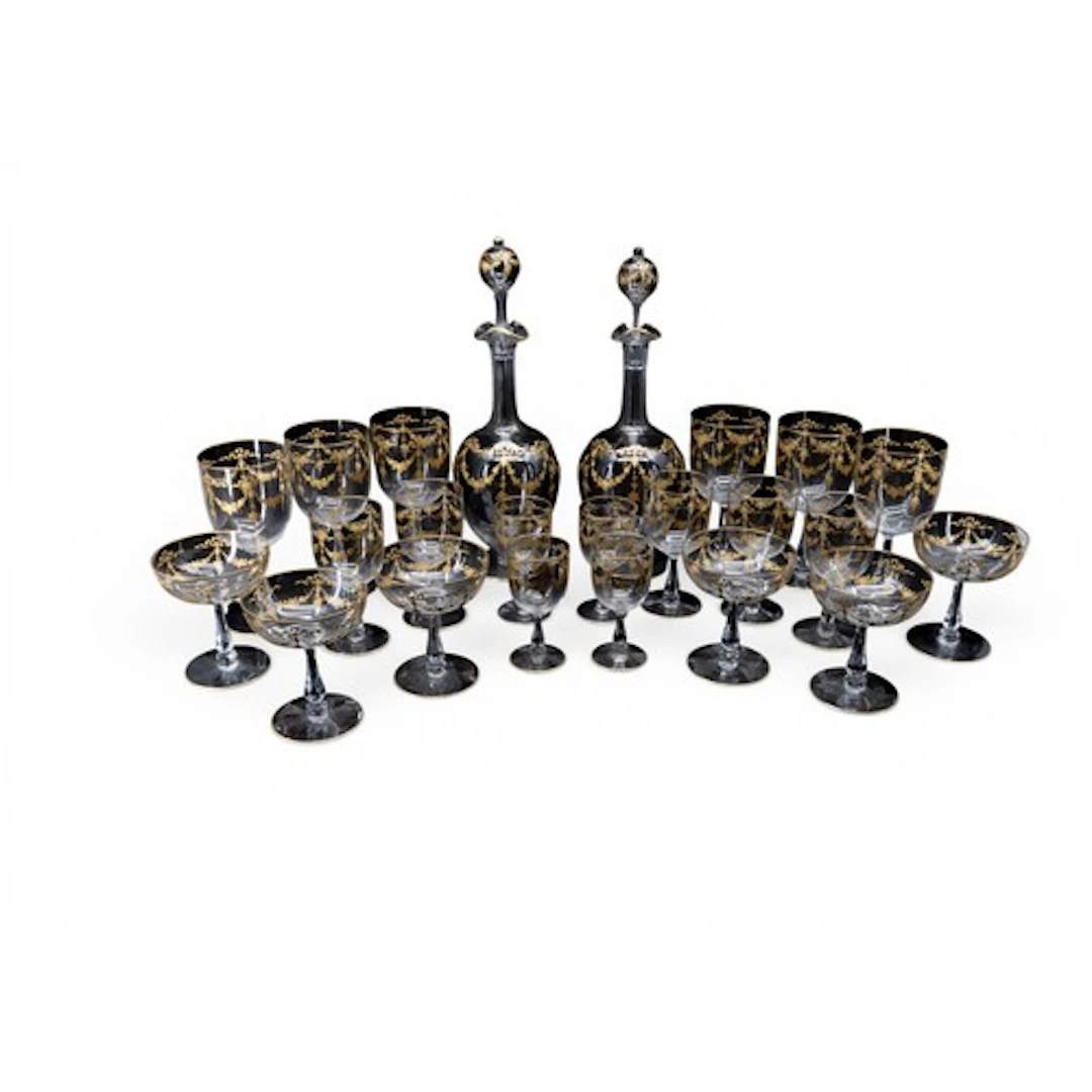 A VINTAGE SAINT LOUIS 'MASSENET GOLD' CRYSTAL SUITE OF GLASS...
