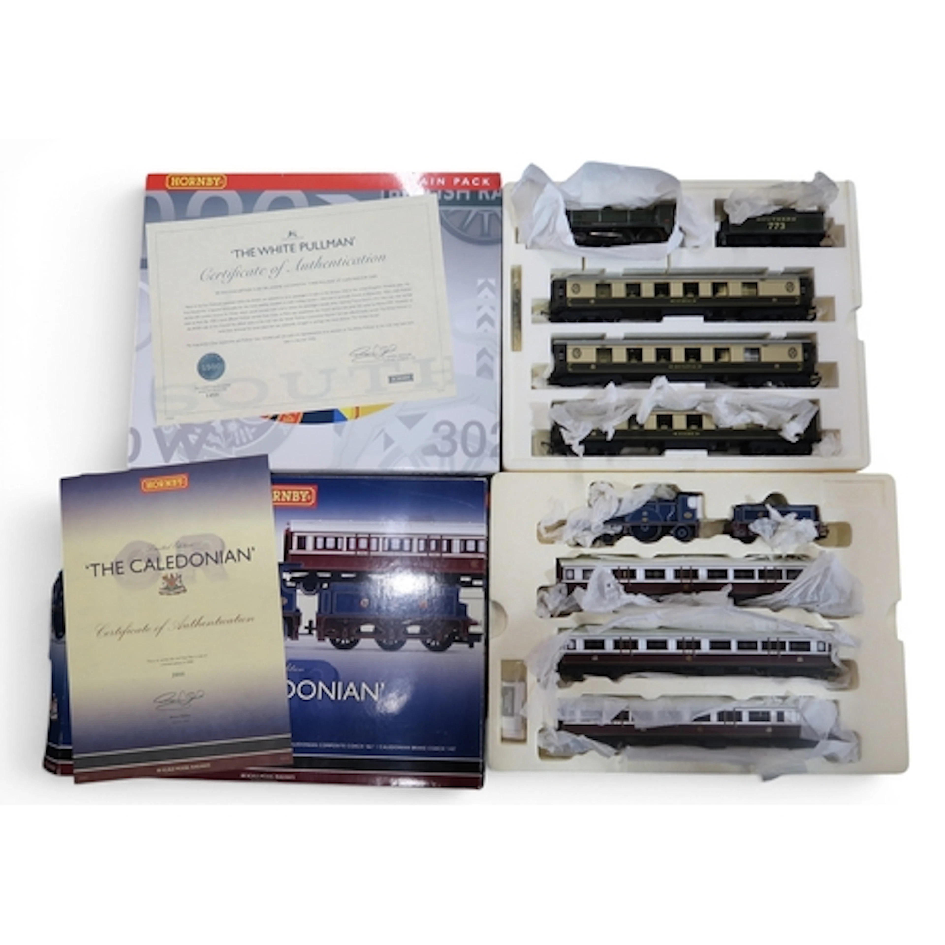 Hornby 00-gauge Limited Edition 'The White Pullman' and R261...