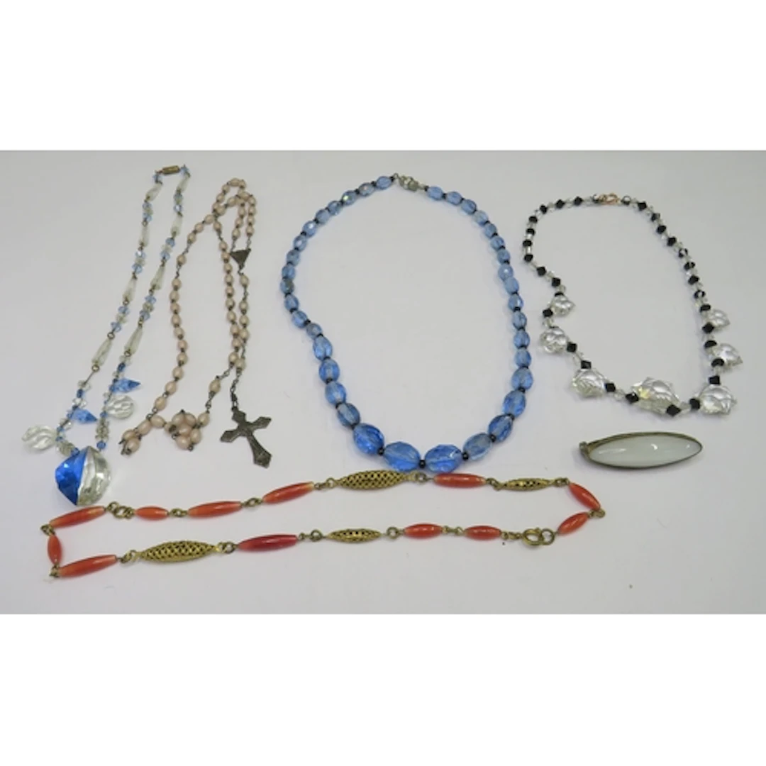 Vintage/Antique Jewellery incl. necklaces, faceted star shap...