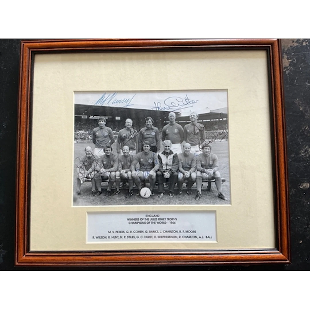 England 1966 World Cup Signed Team Group: Full team pictured...