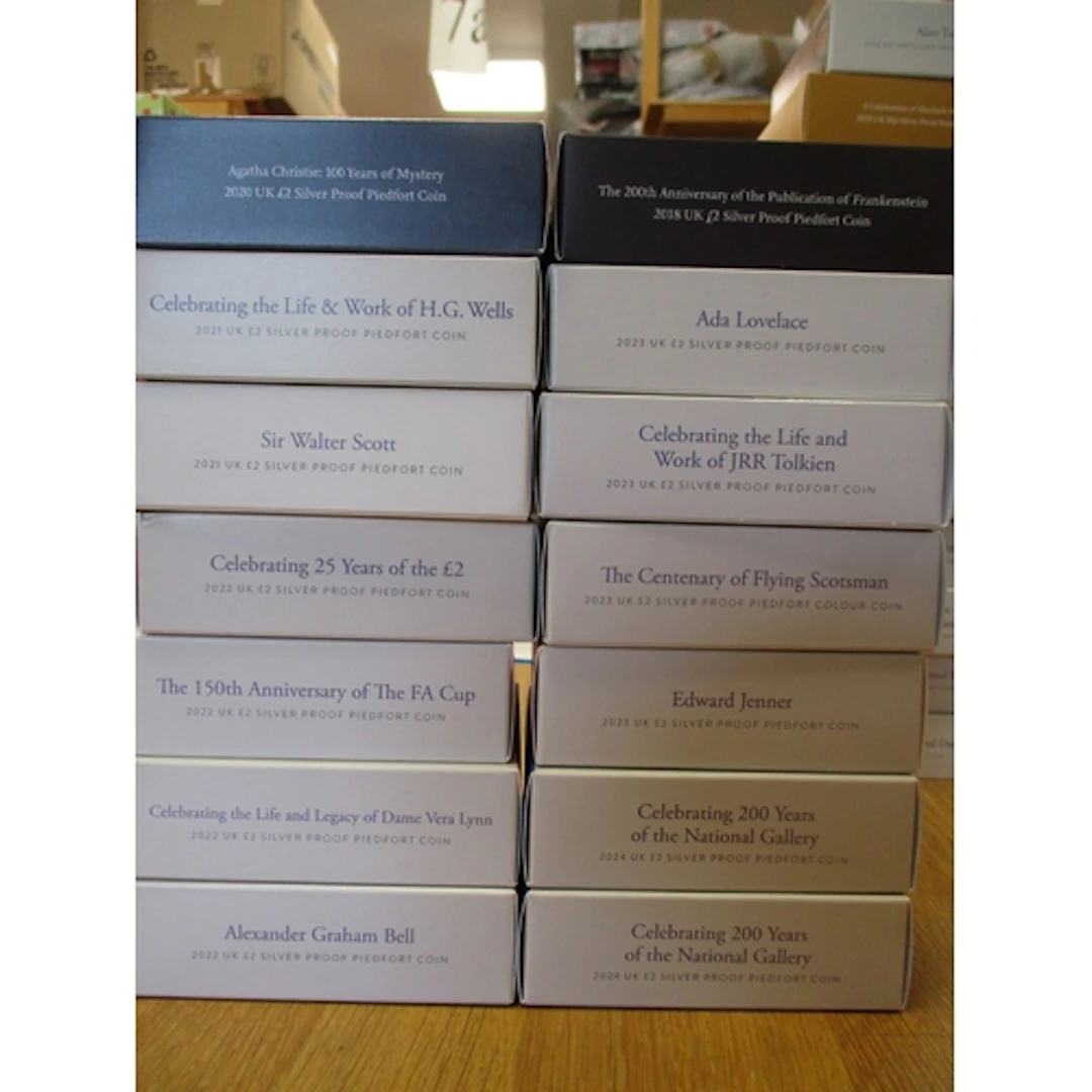Collection of boxed silver piedfort proofs with £2 2018, 202...