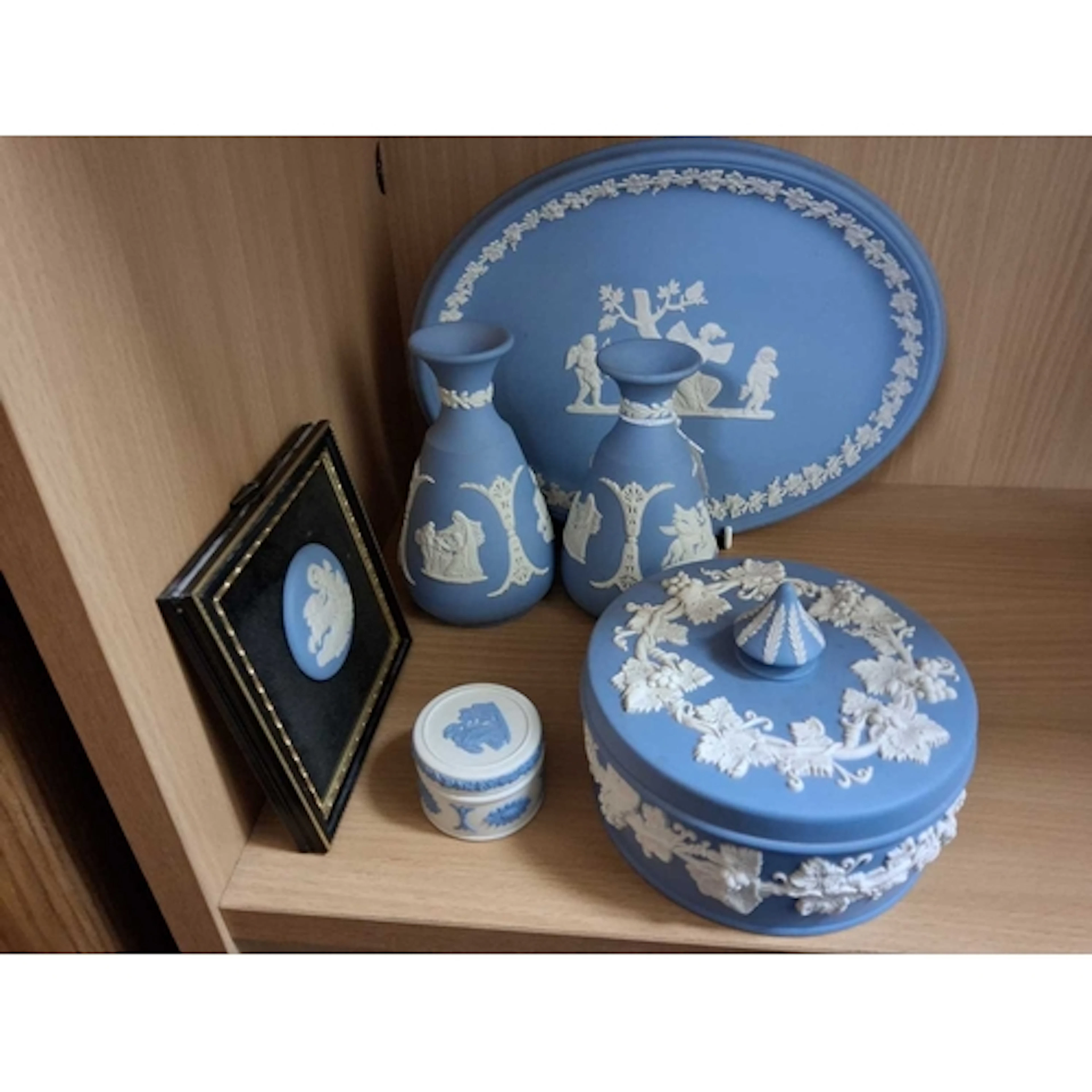 SIX PIECES OF WEDGWOOD JASPERWARE, comprising a small white ...