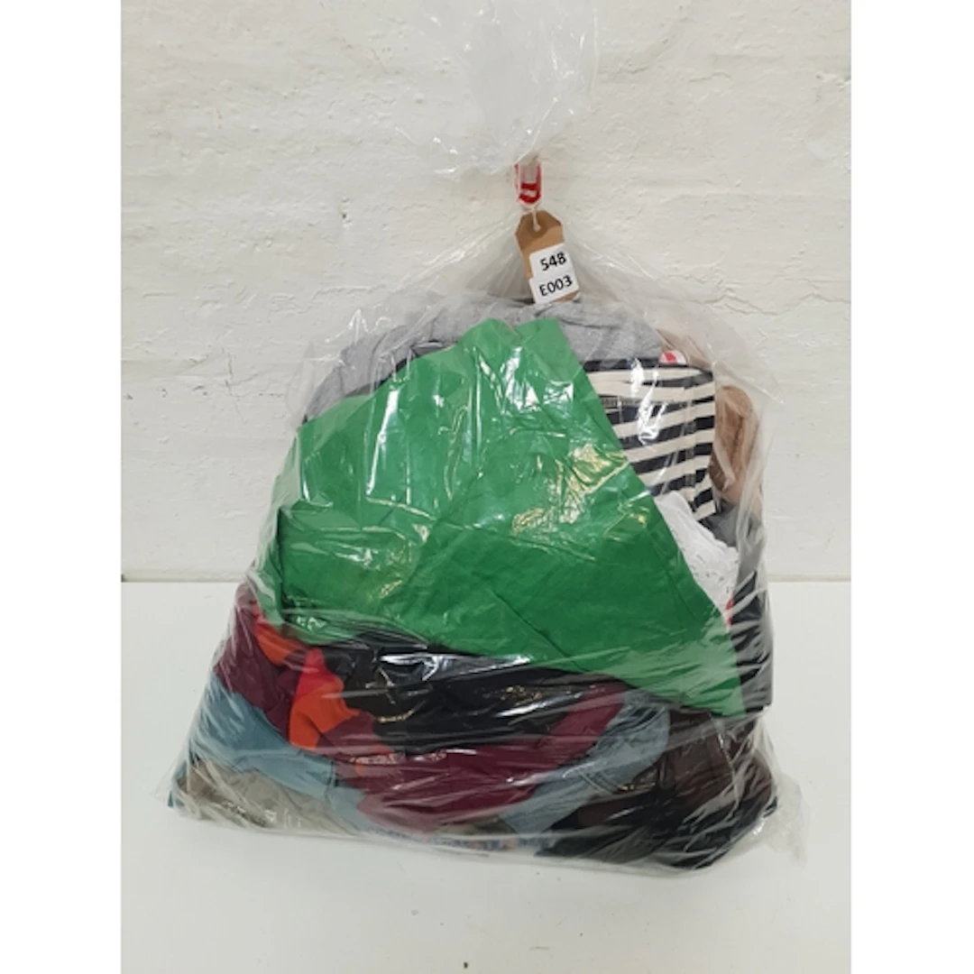 ONE BAG OF LADIES CLOTHING ITEMS including H&M