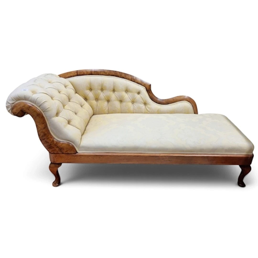A good 19th Century Mahogany Chaise Longue with gold damask ...