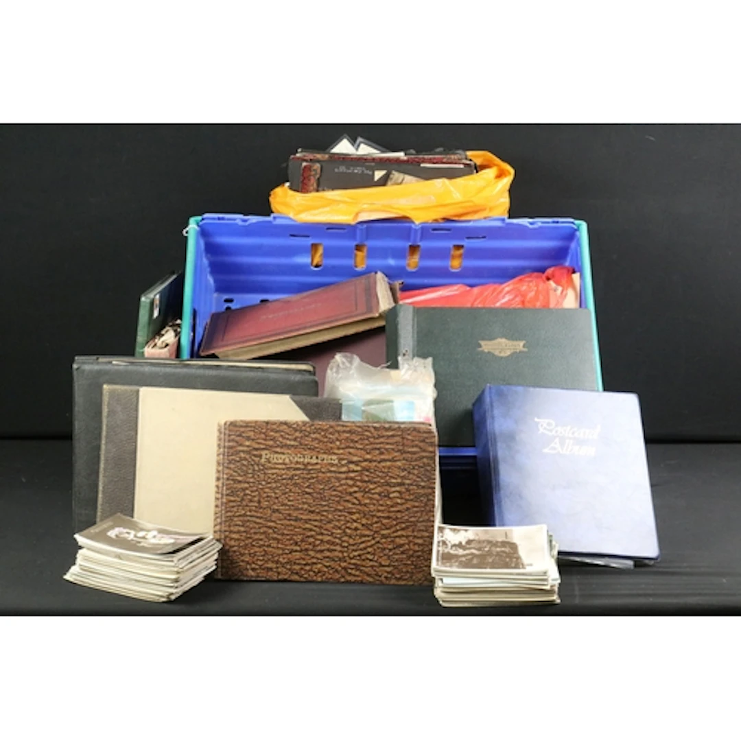 Collection of mixed ephemera to comprise a quantity of Briti...