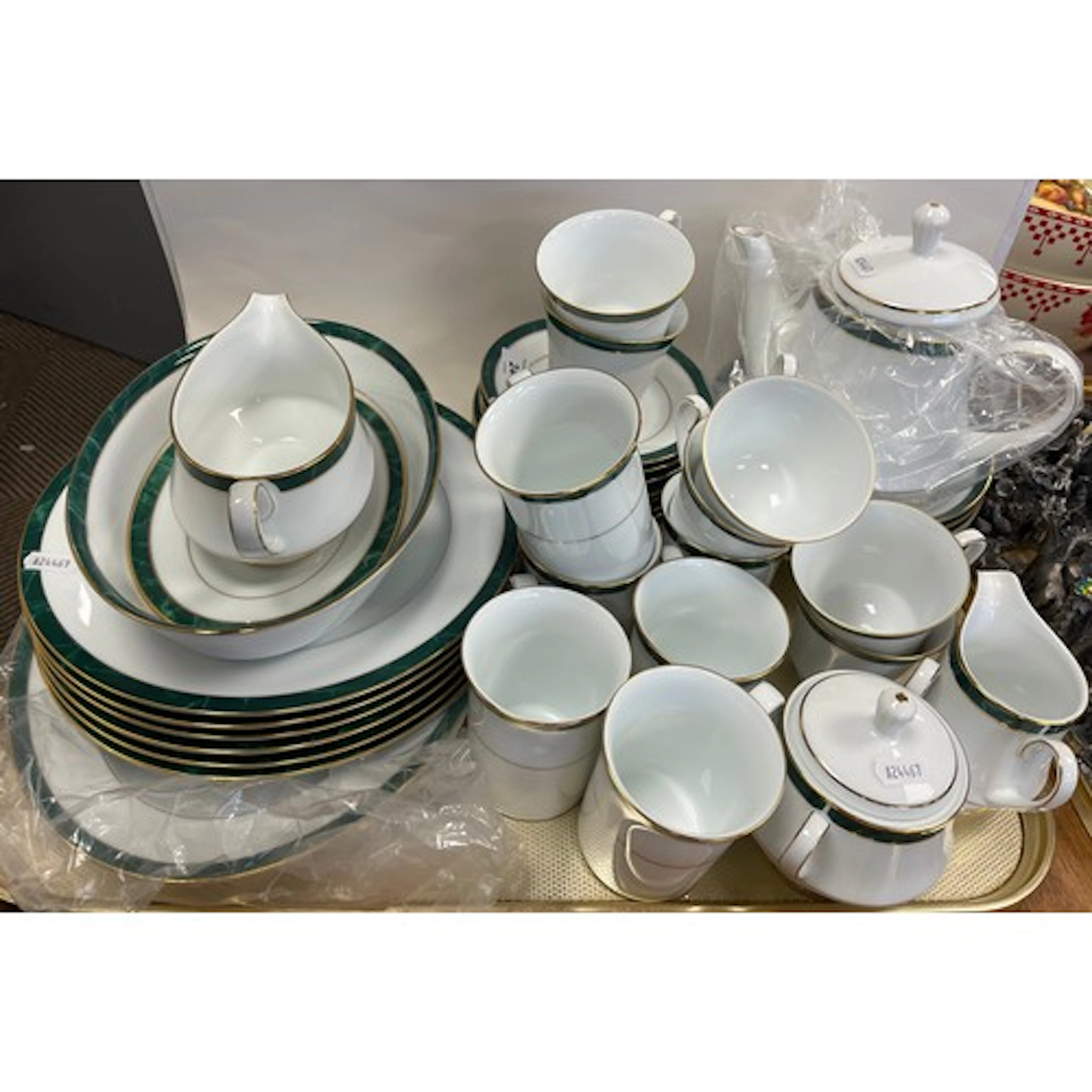 Noritaki Legendary pattern dinner / tea service.