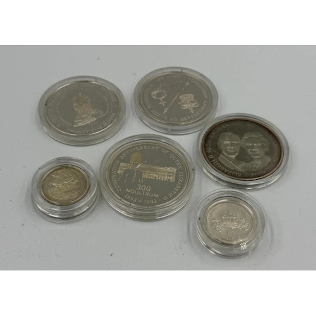 A collection of silver collectable coins to include four cro...